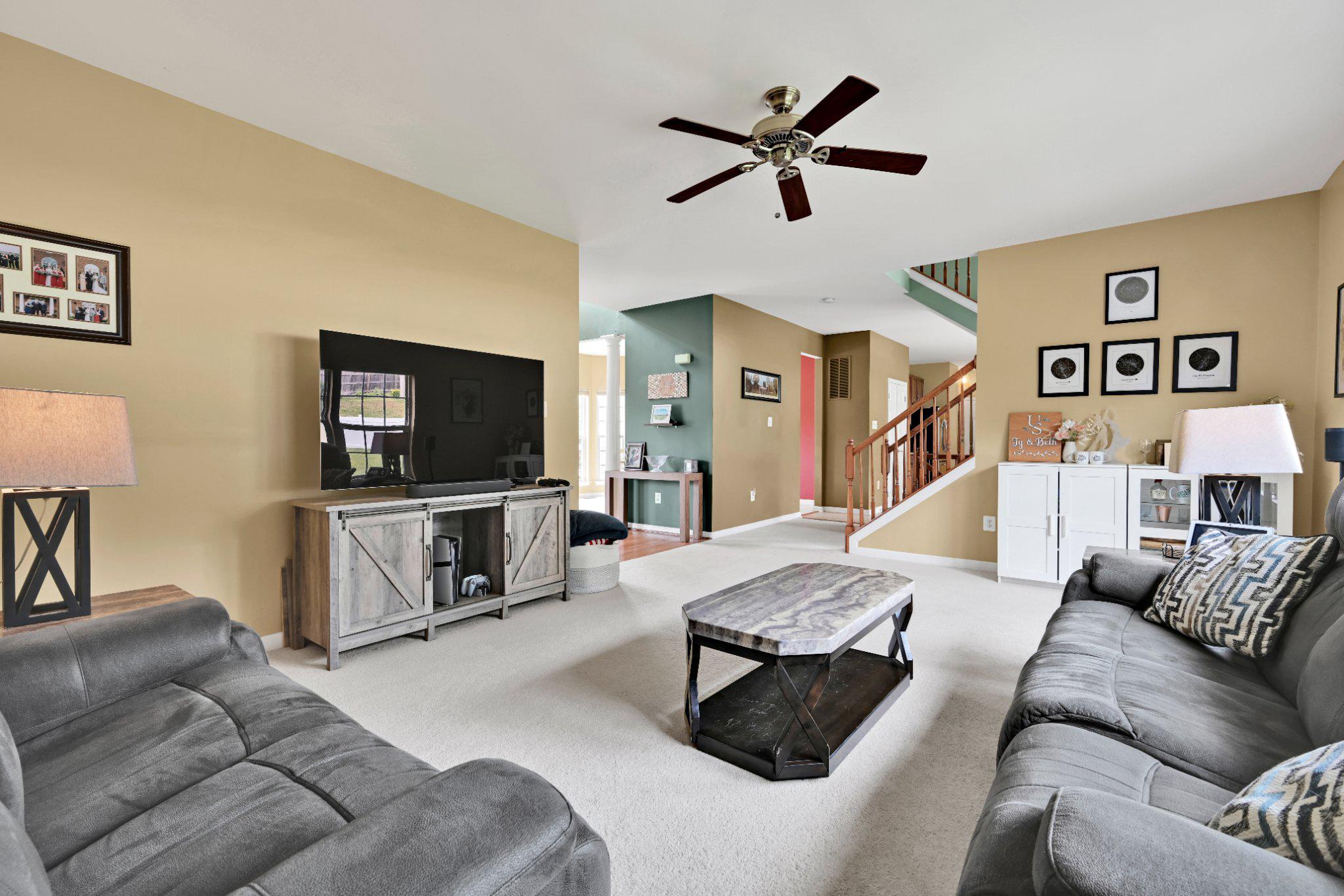 2720 QUAKER COURT