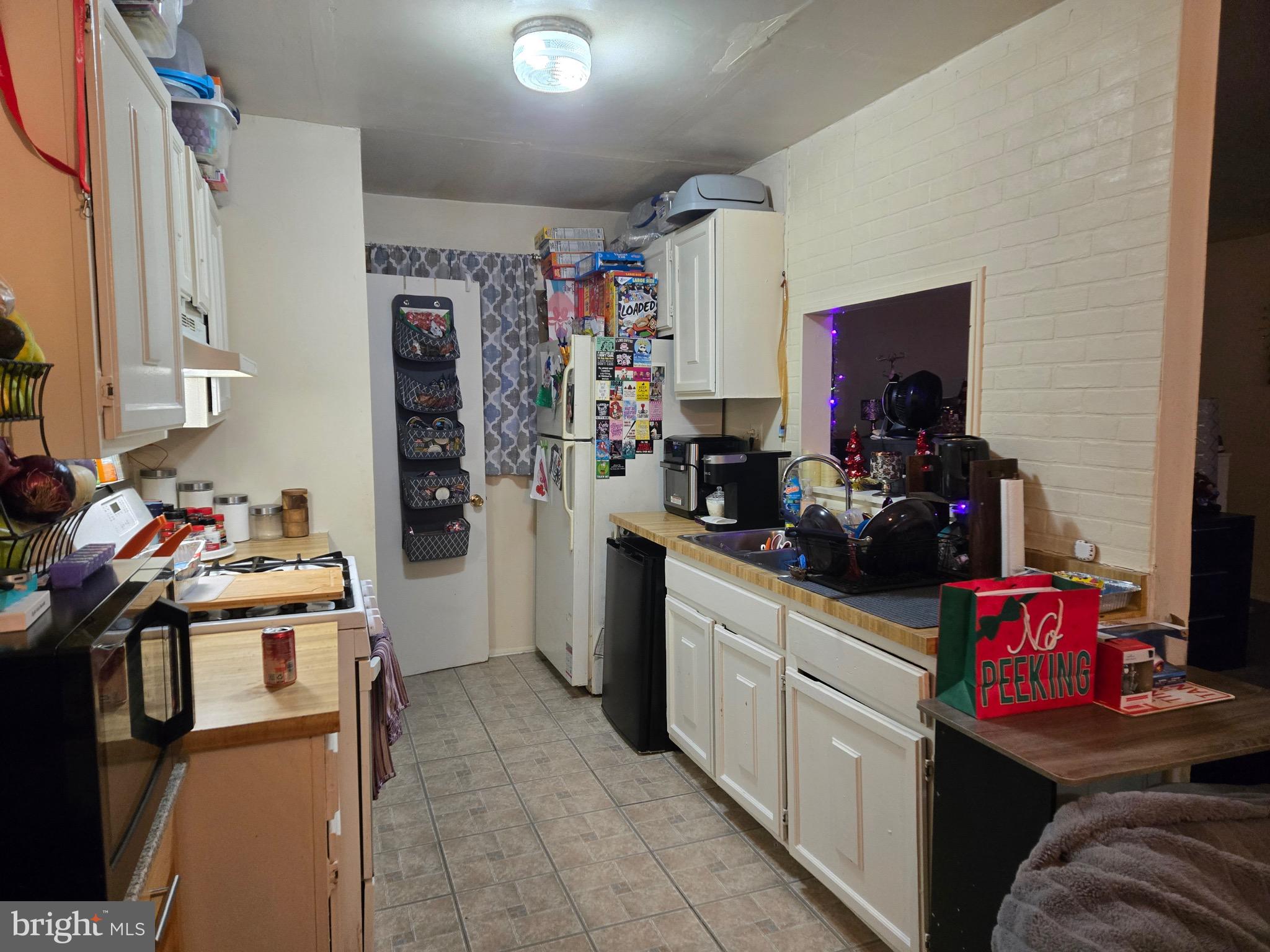 SUNRISE CONDOMINIUMS - Residential