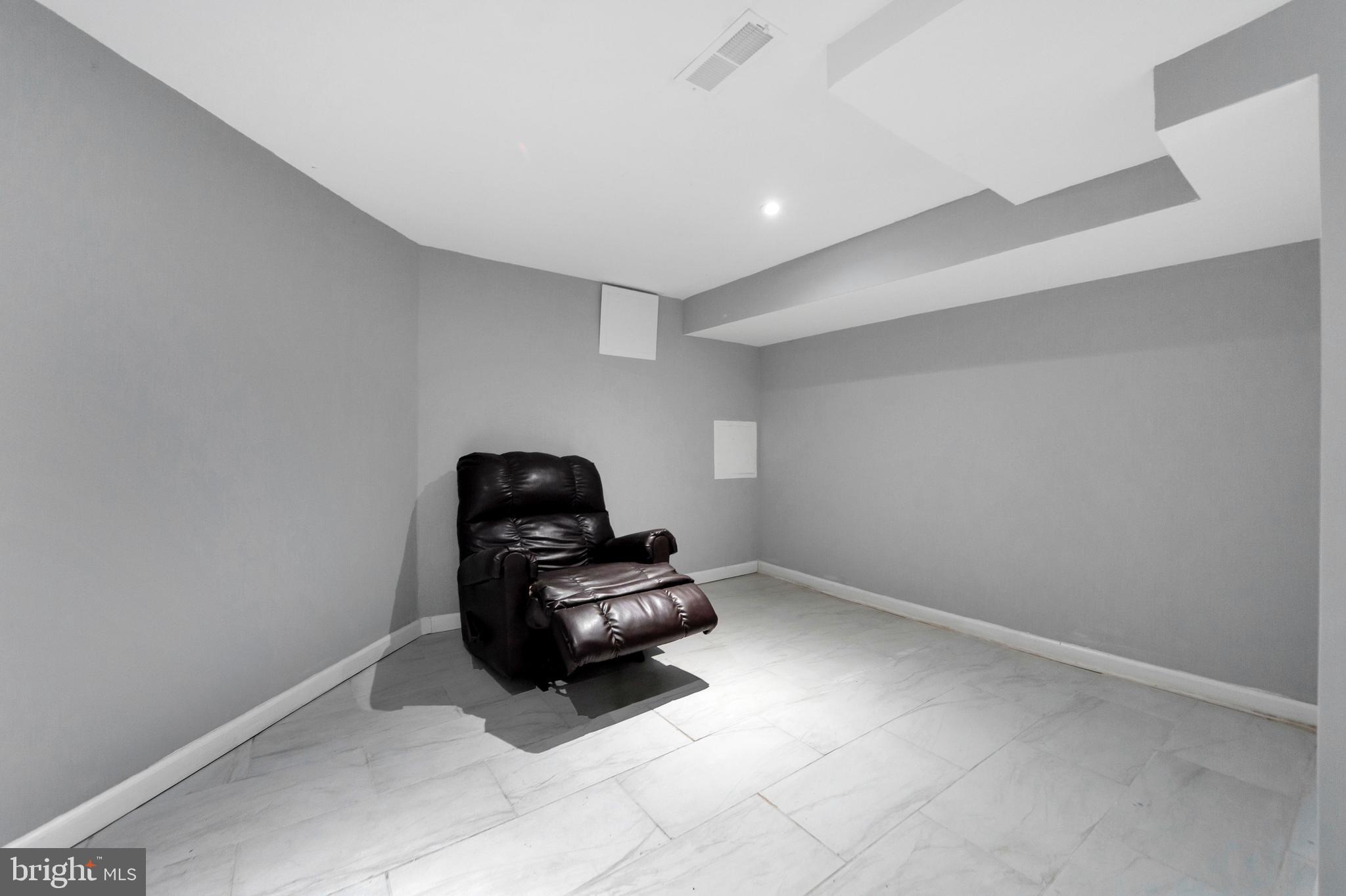 DREXEL HILL - Residential