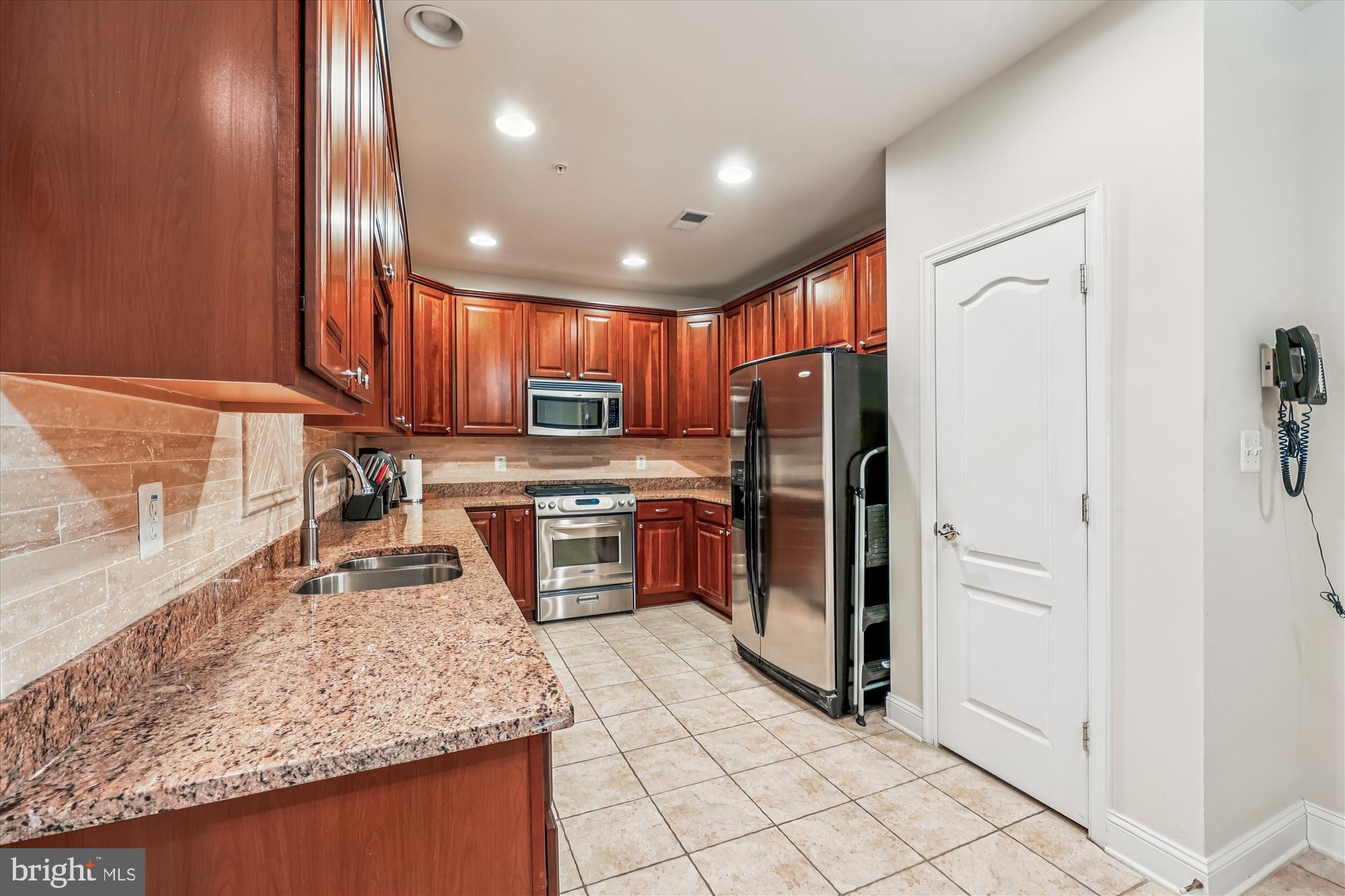 KING FARM BAILEYS COMMON - Residential