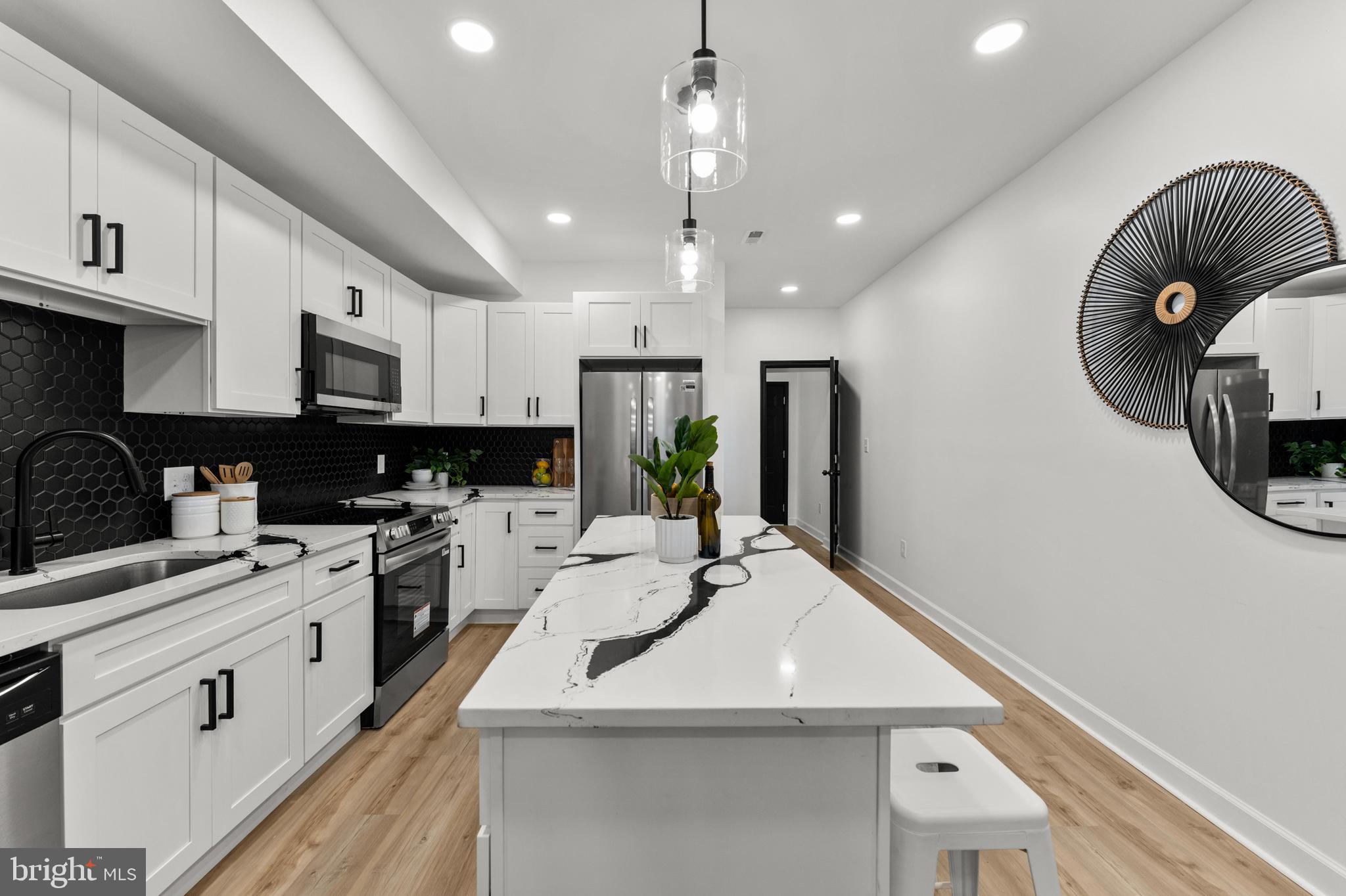 BROADWAY EAST - Residential