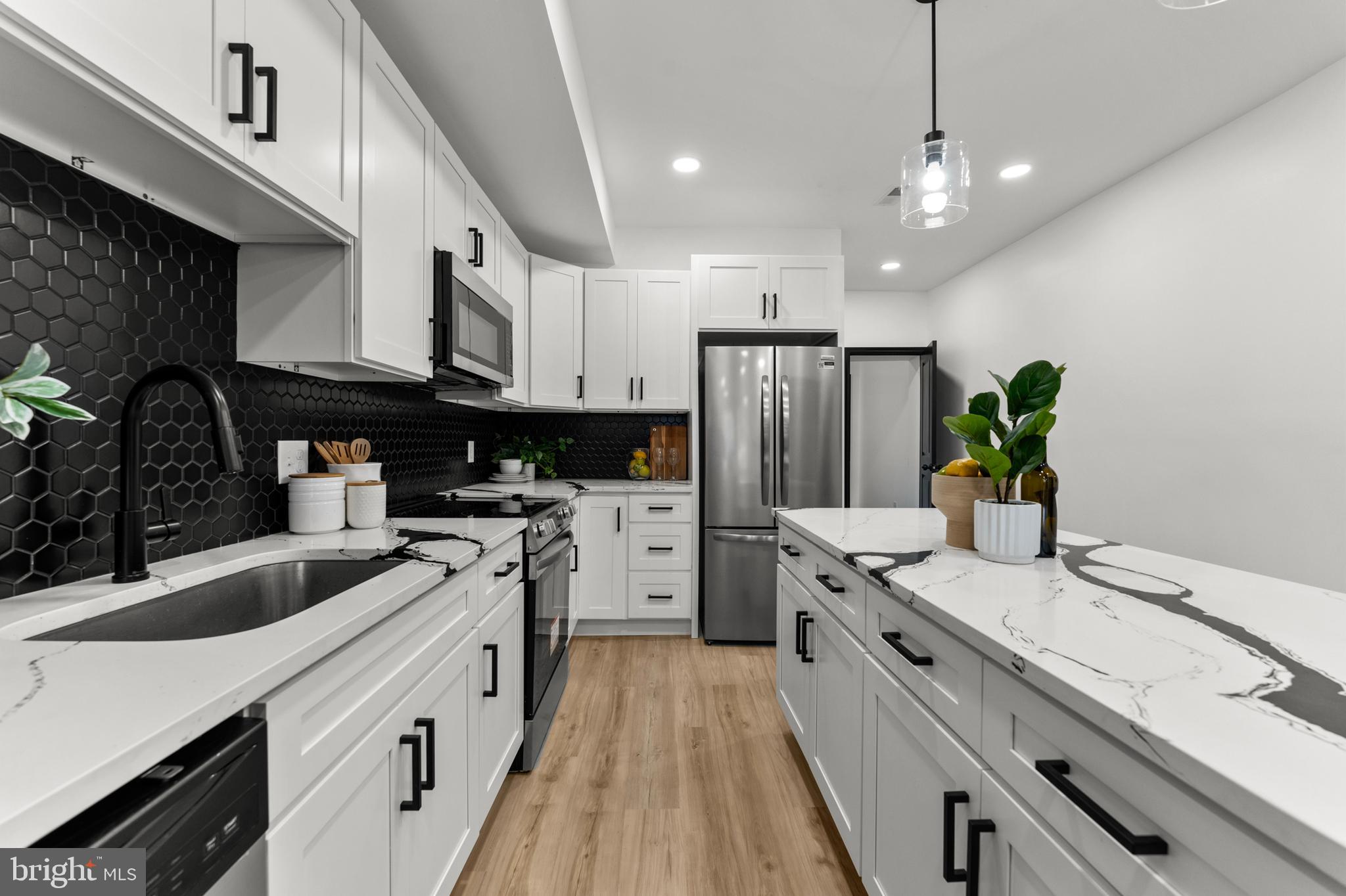 BROADWAY EAST - Residential