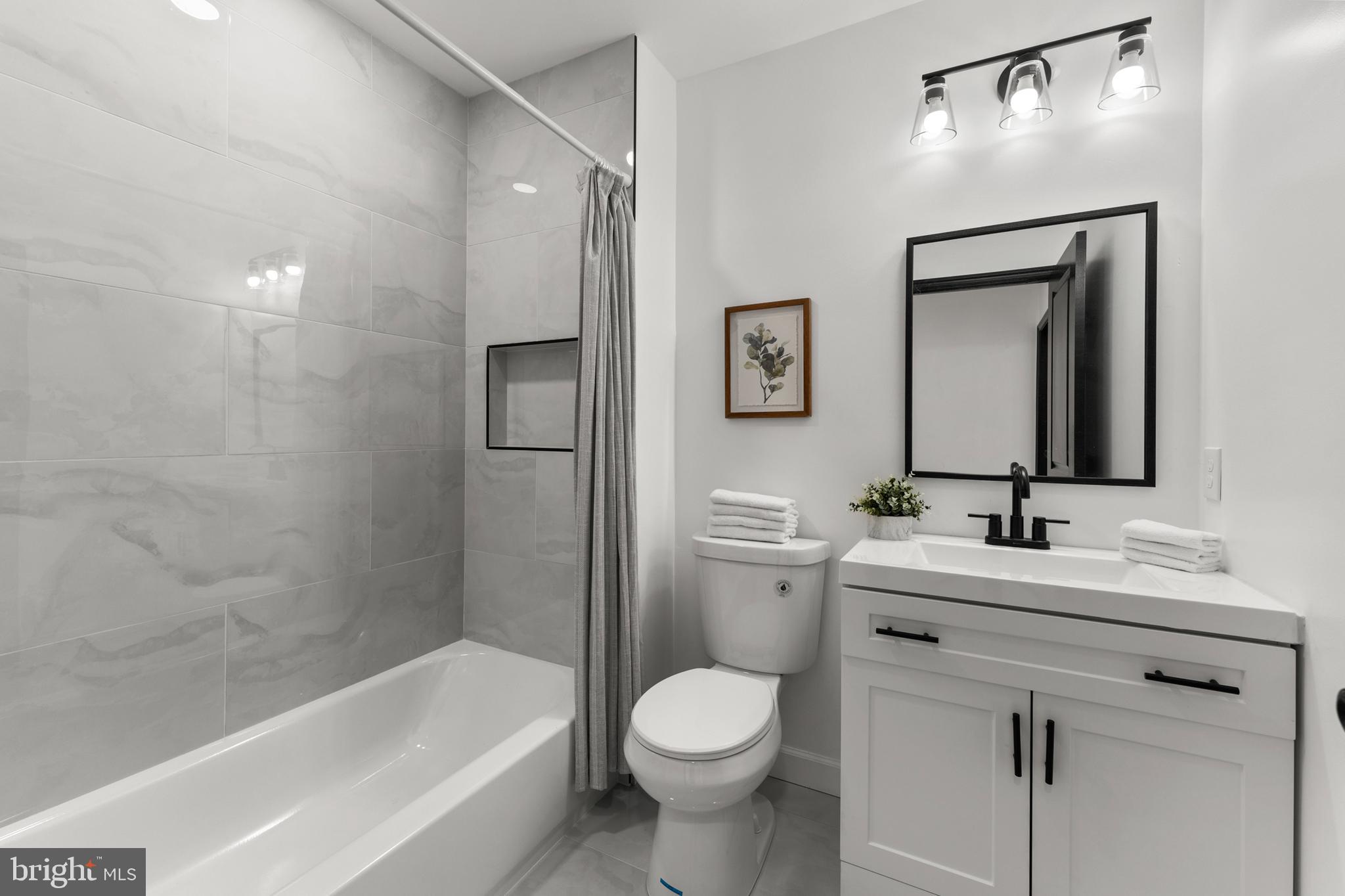 BROADWAY EAST - Residential