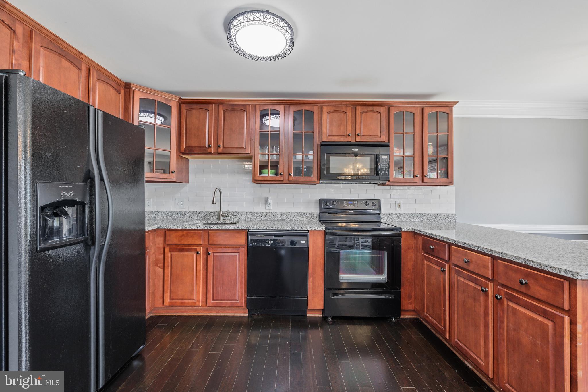 HIGHPOINTE - Residential