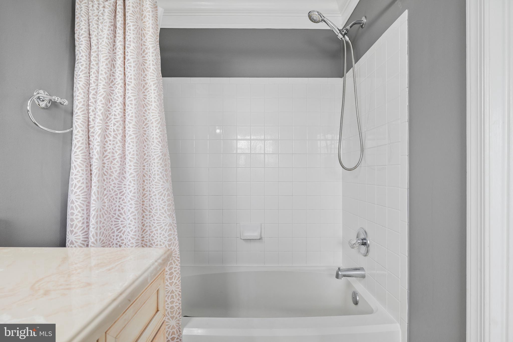 HIGHPOINTE - Residential