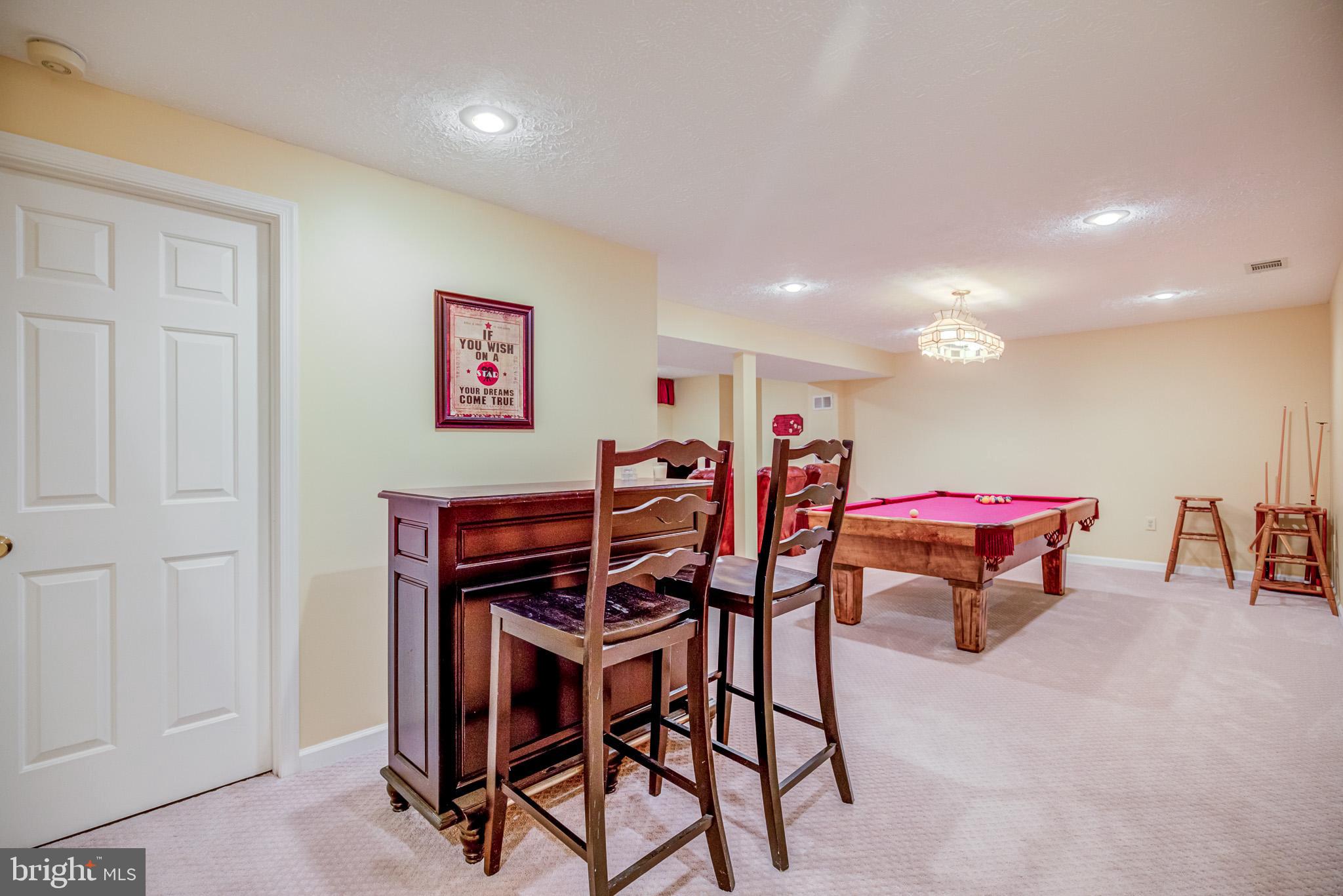 SHERMAN MEADOWS - Residential