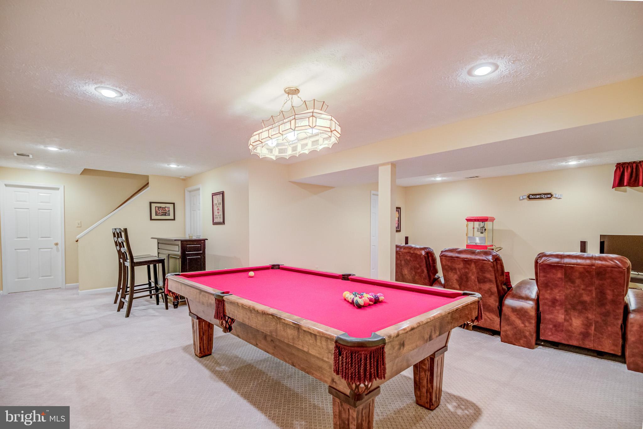 SHERMAN MEADOWS - Residential