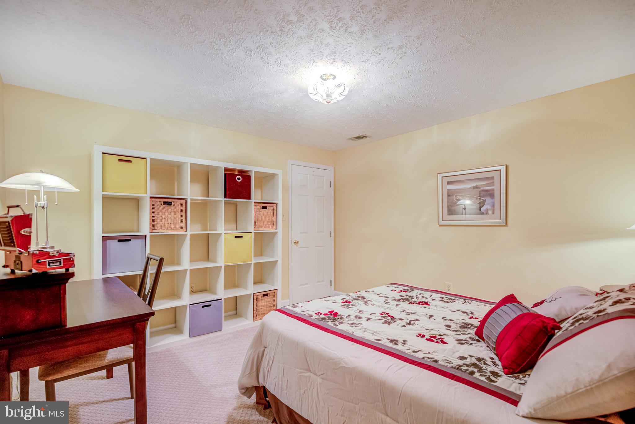 SHERMAN MEADOWS - Residential