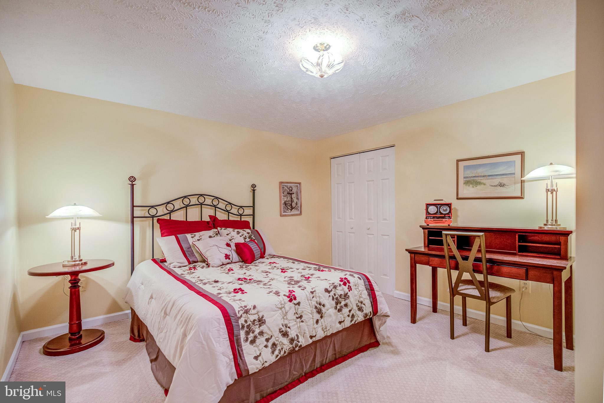 SHERMAN MEADOWS - Residential