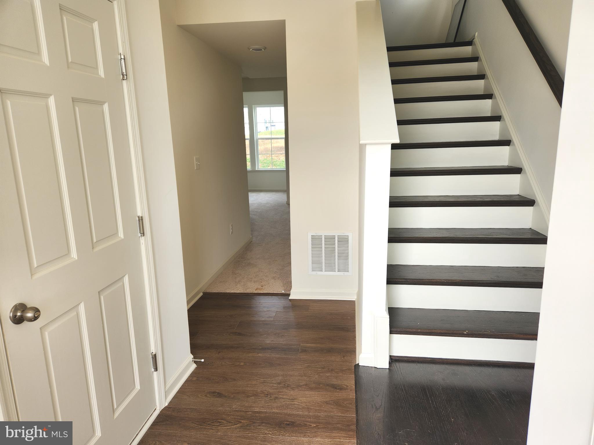 OVERLOOK AT RIVERSIDE TOWNHOMES - Residential