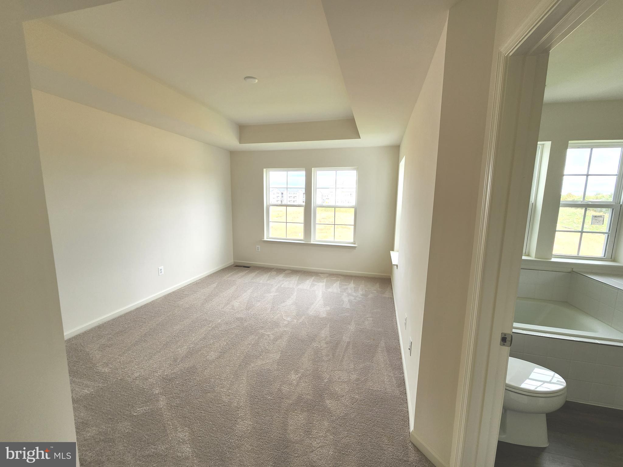 OVERLOOK AT RIVERSIDE TOWNHOMES - Residential