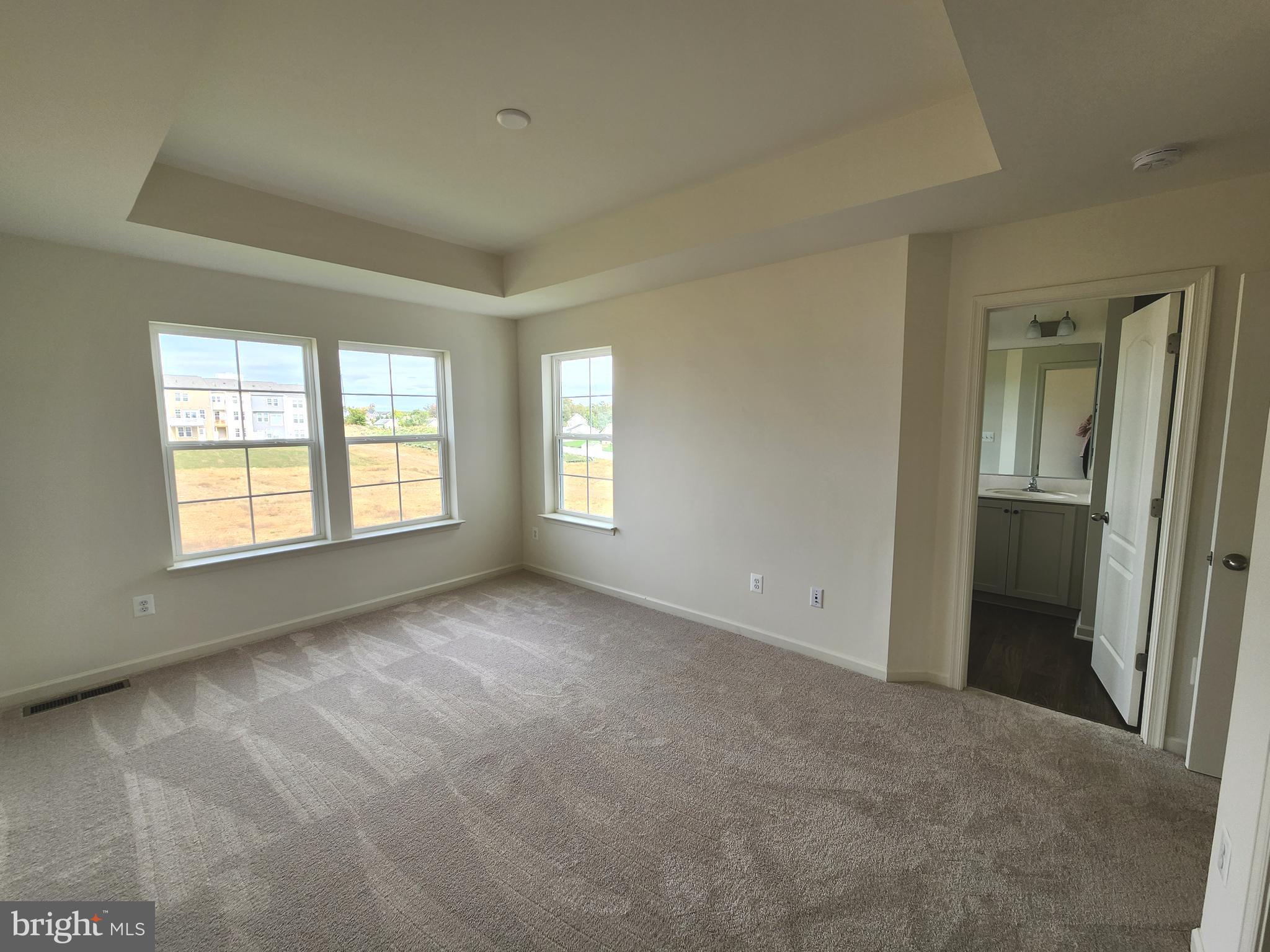 OVERLOOK AT RIVERSIDE TOWNHOMES - Residential