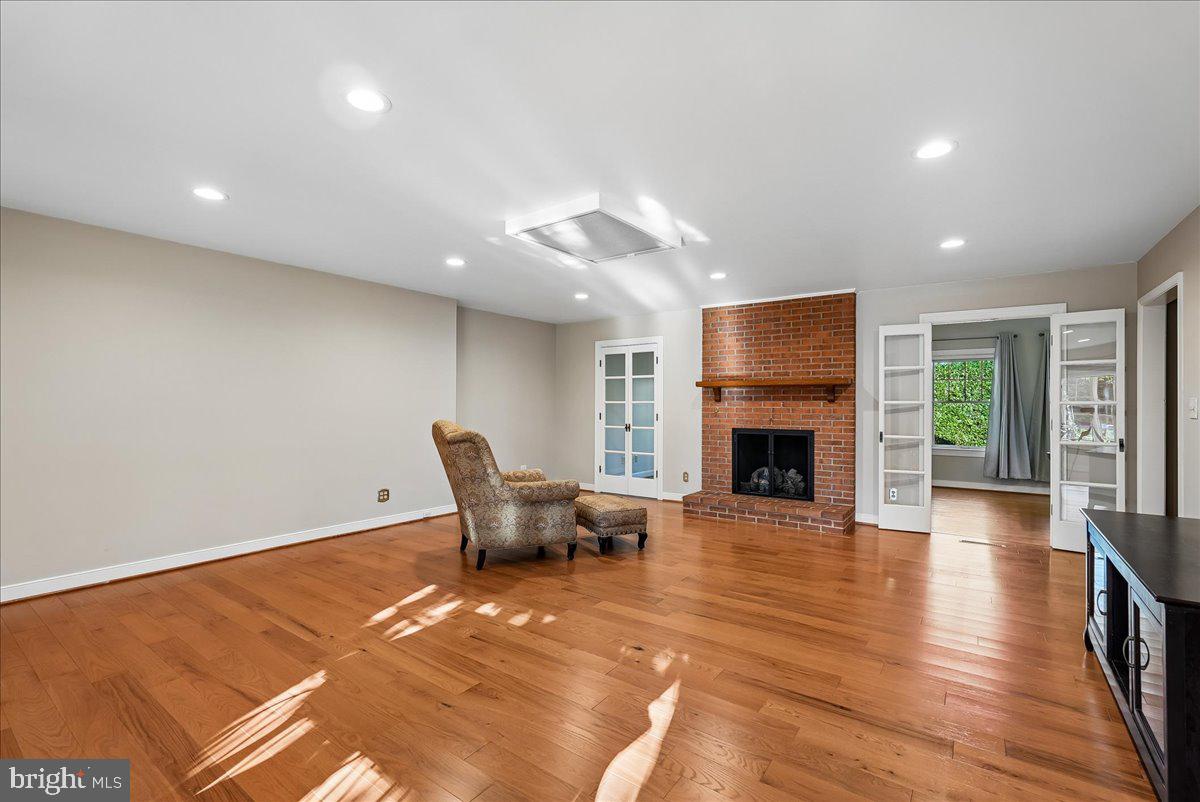 8101 SUNDOWN LANE