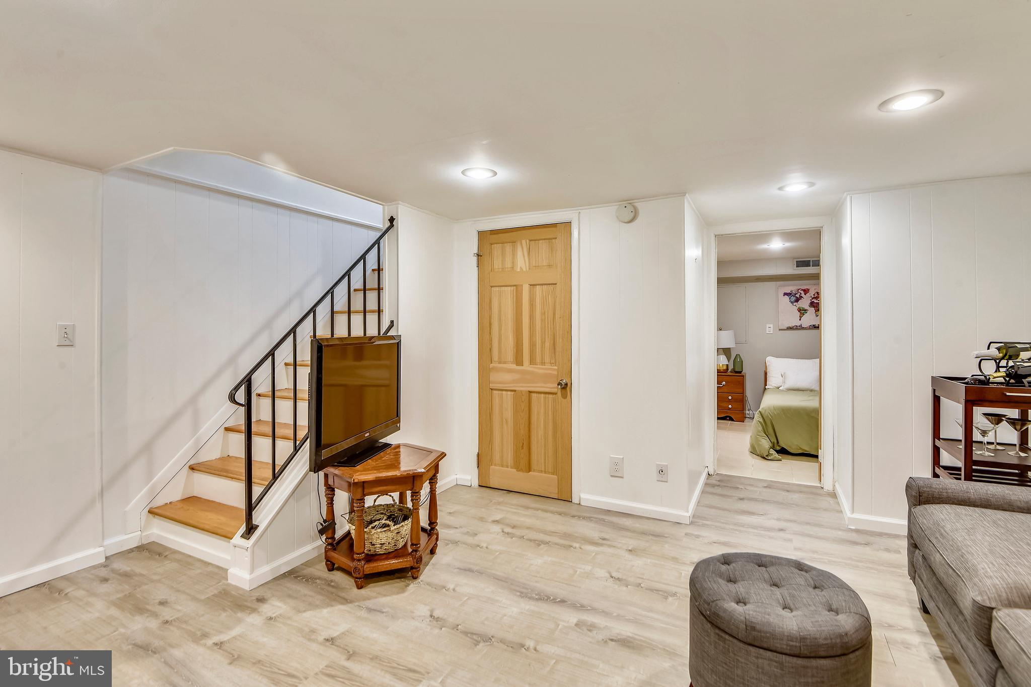 FAIRLINGTON MEADOWS - Residential Lease