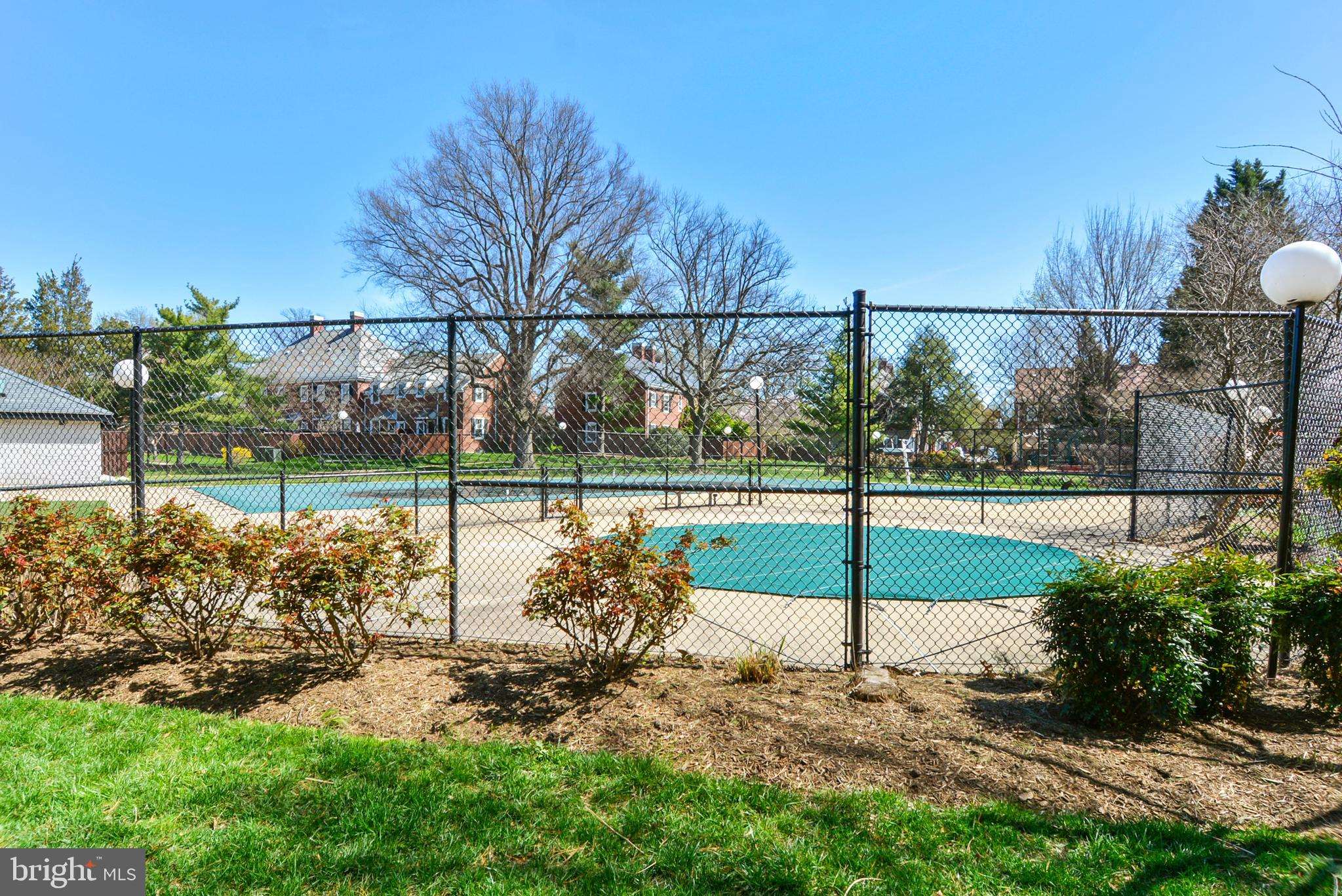 FAIRLINGTON MEADOWS - Residential Lease