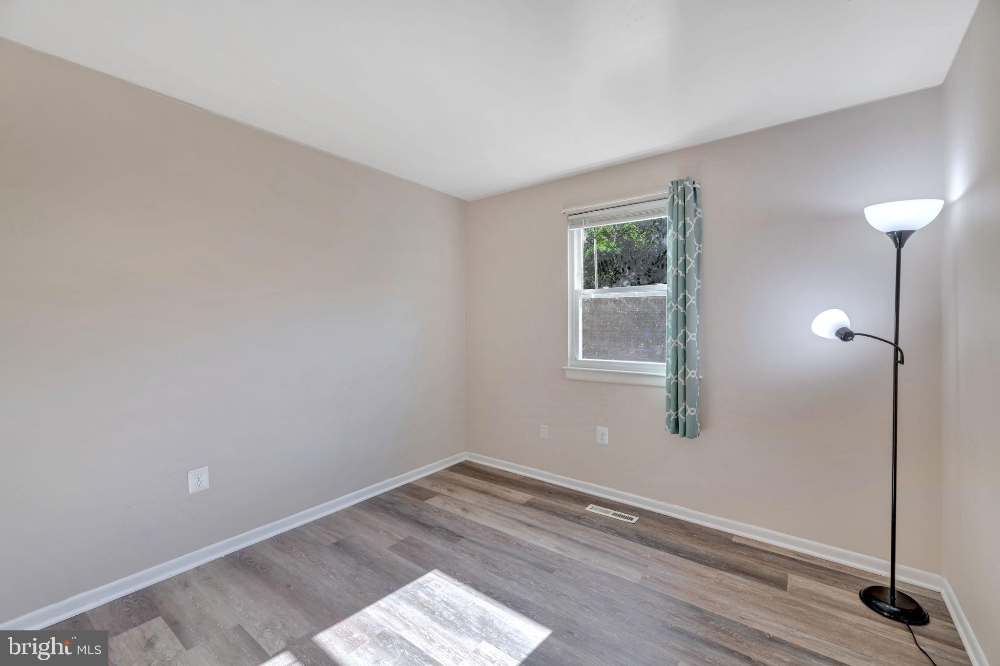 BRIGHTLEAF - Residential Lease