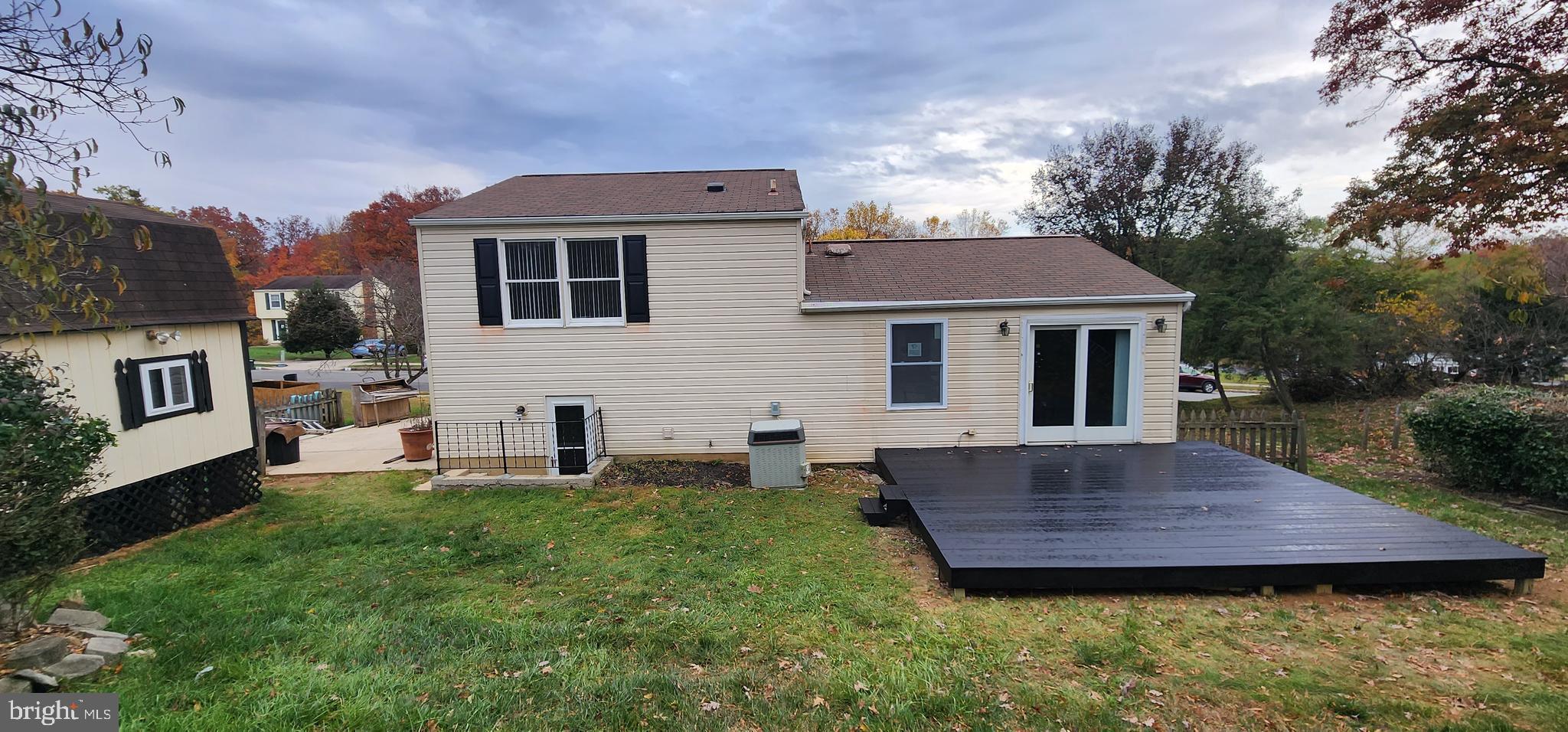 WOODBRIDGE VALLEY - Residential Lease