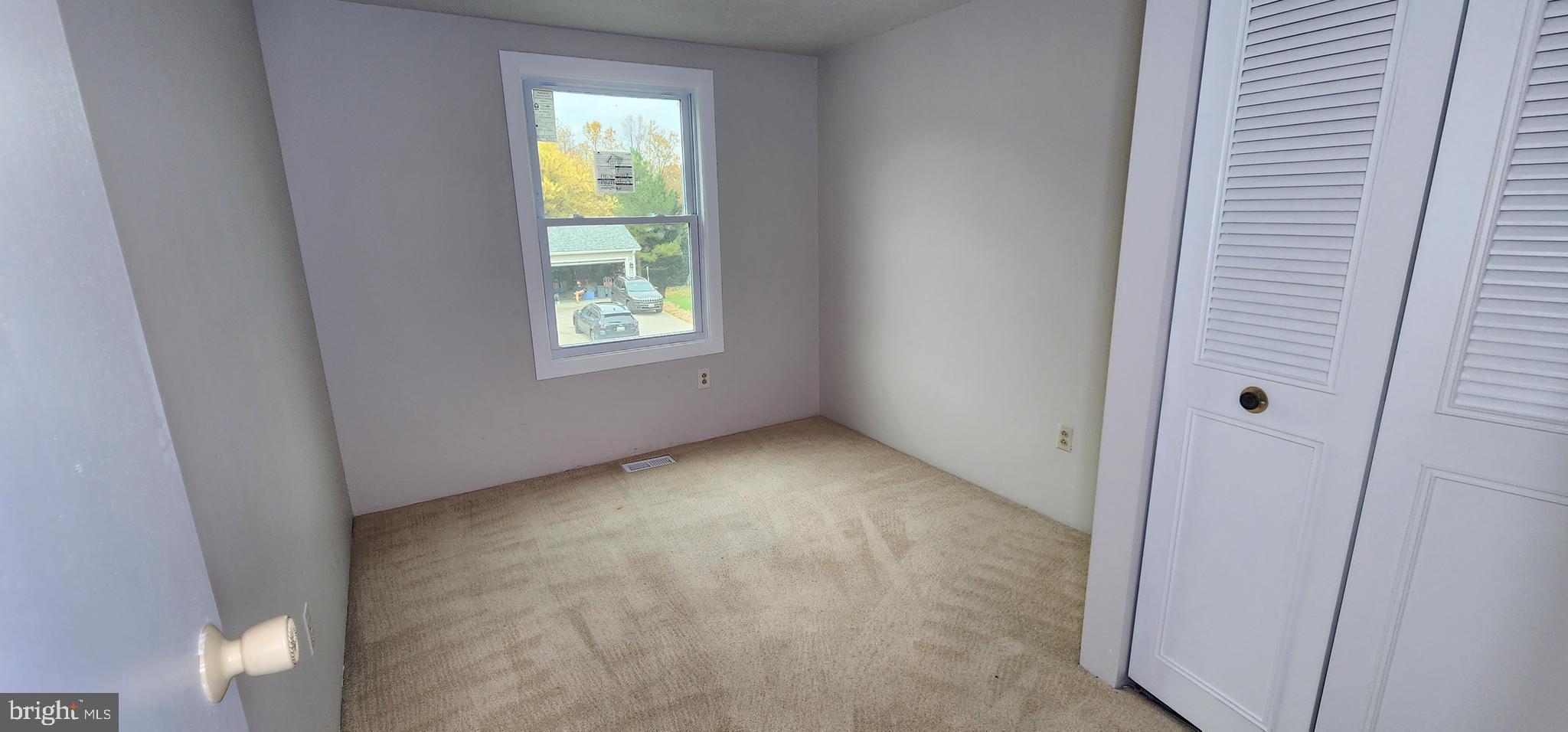 WOODBRIDGE VALLEY - Residential Lease