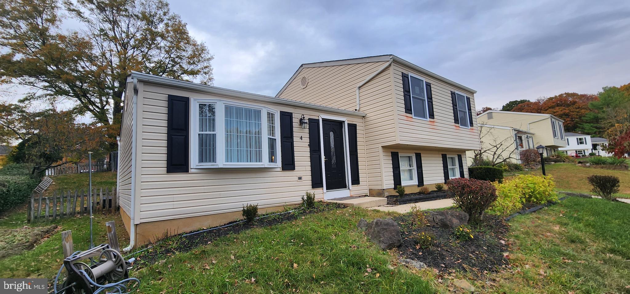 WOODBRIDGE VALLEY - Residential Lease