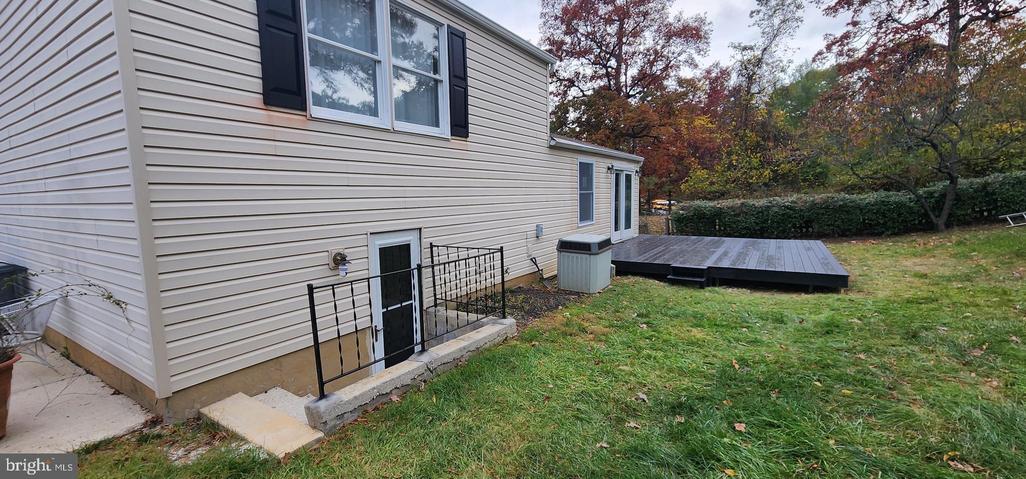 WOODBRIDGE VALLEY - Residential Lease