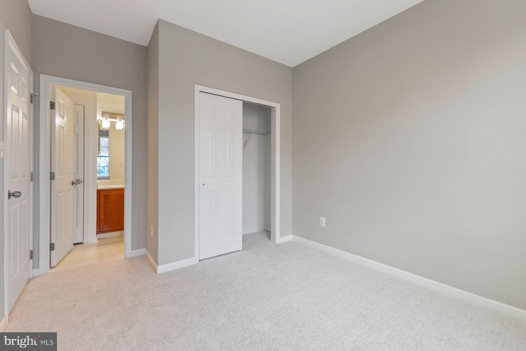 AMBERLEA AT SOUTH RIDING - Residential