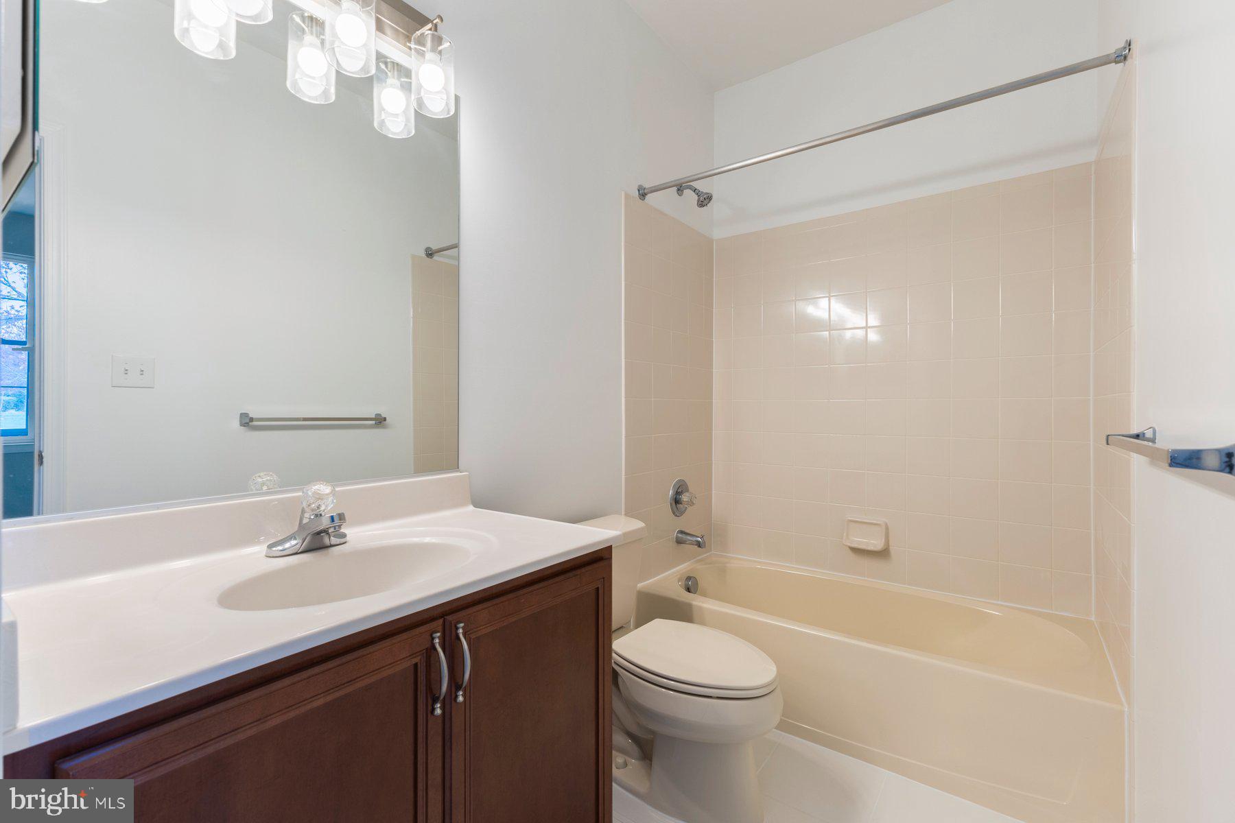 AMBERLEA AT SOUTH RIDING - Residential