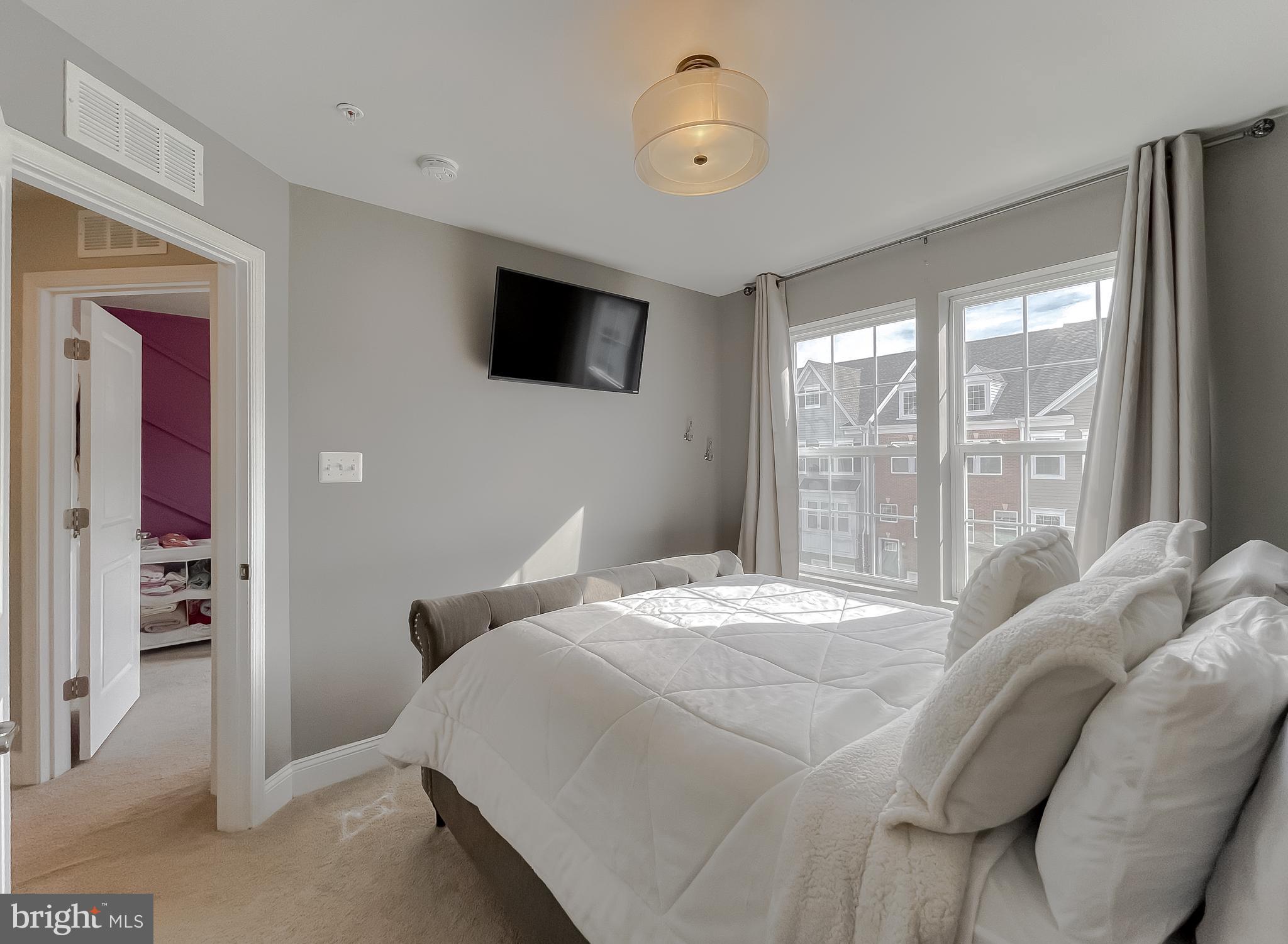 MYRTLE POINT - Residential