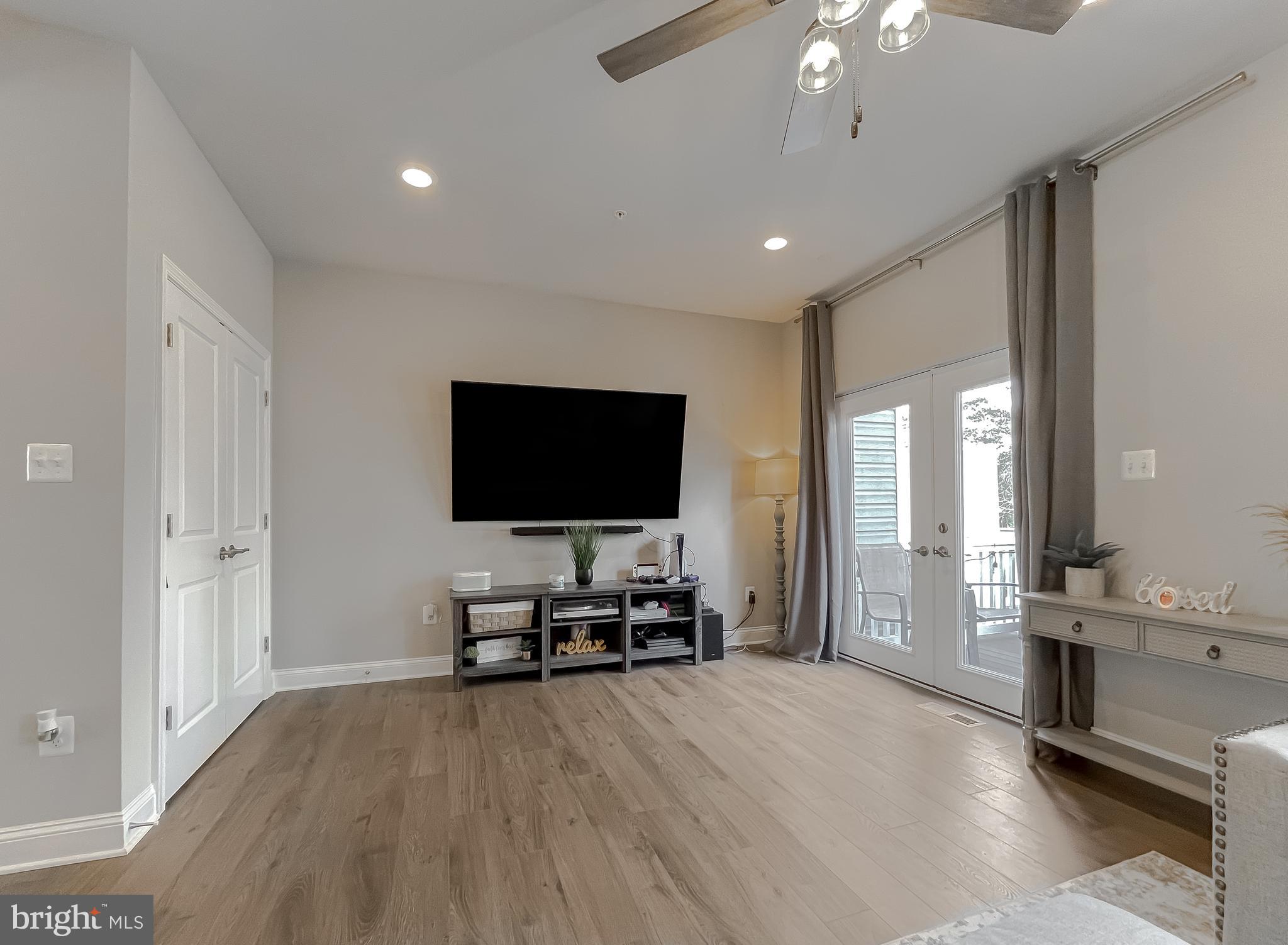 MYRTLE POINT - Residential