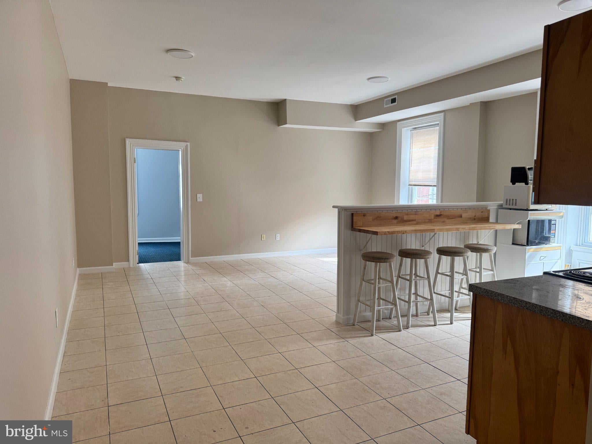 1617 W OXFORD STREET 2