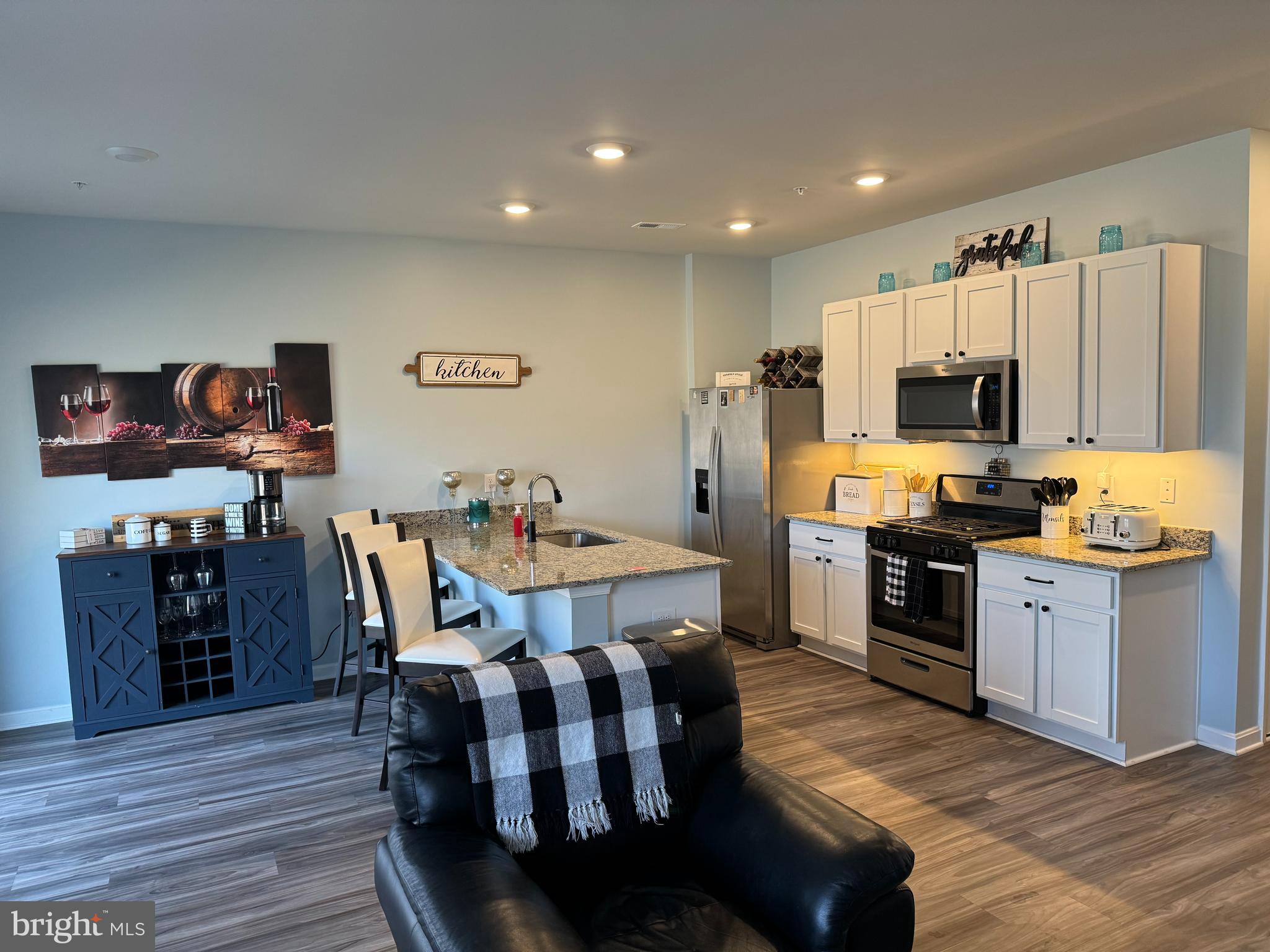 LOCUST RUN - Residential