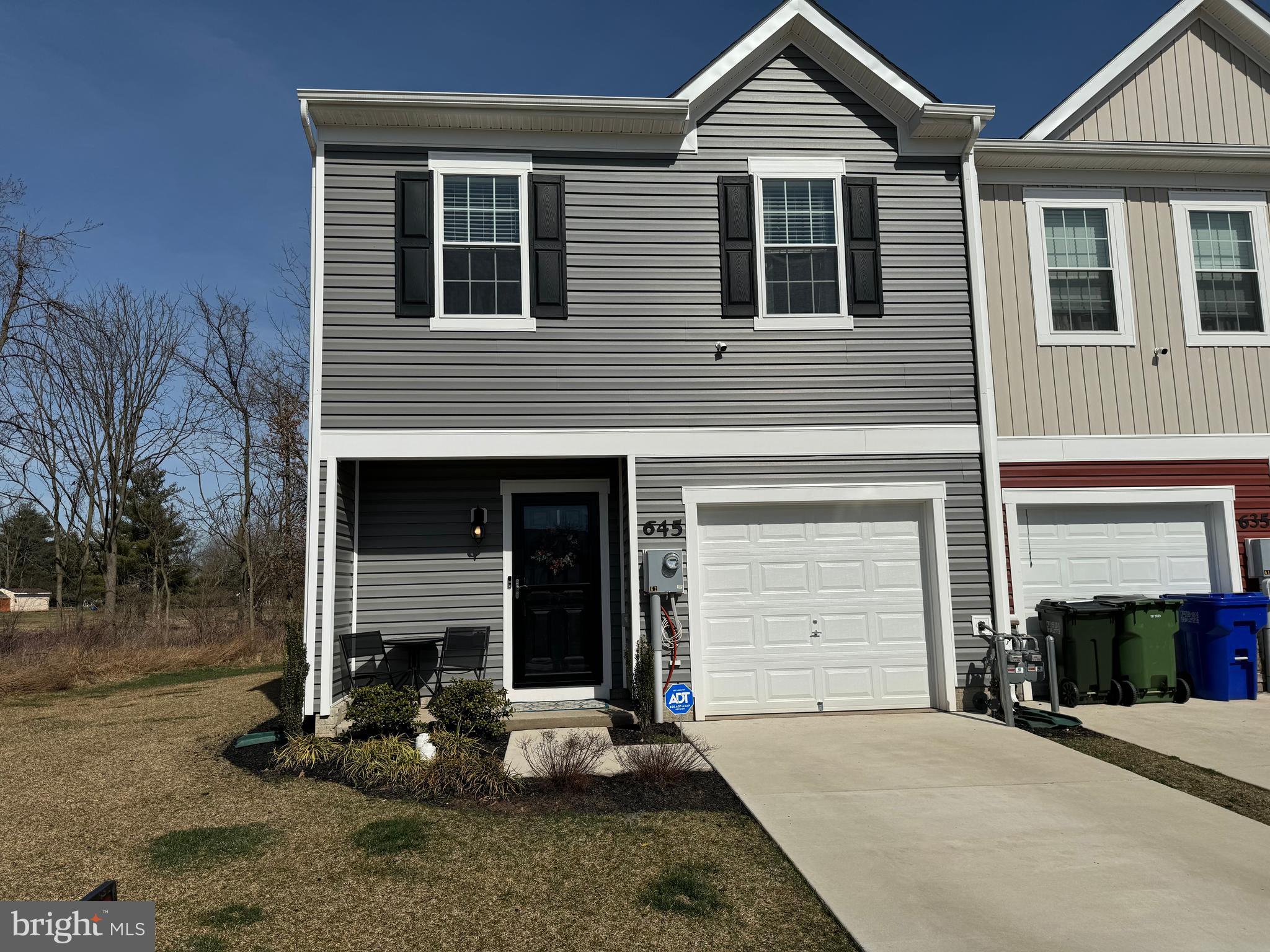 LOCUST RUN - Residential