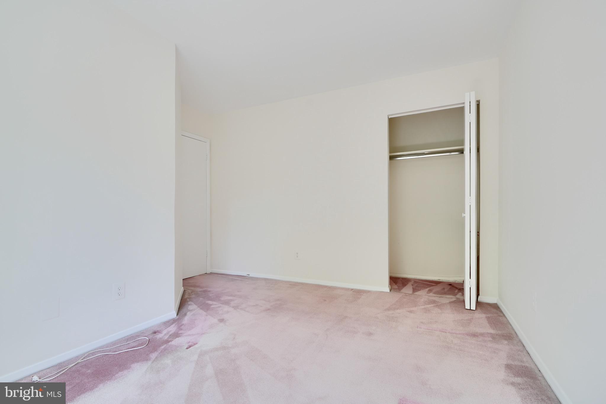 CHIPPENDALE - Residential