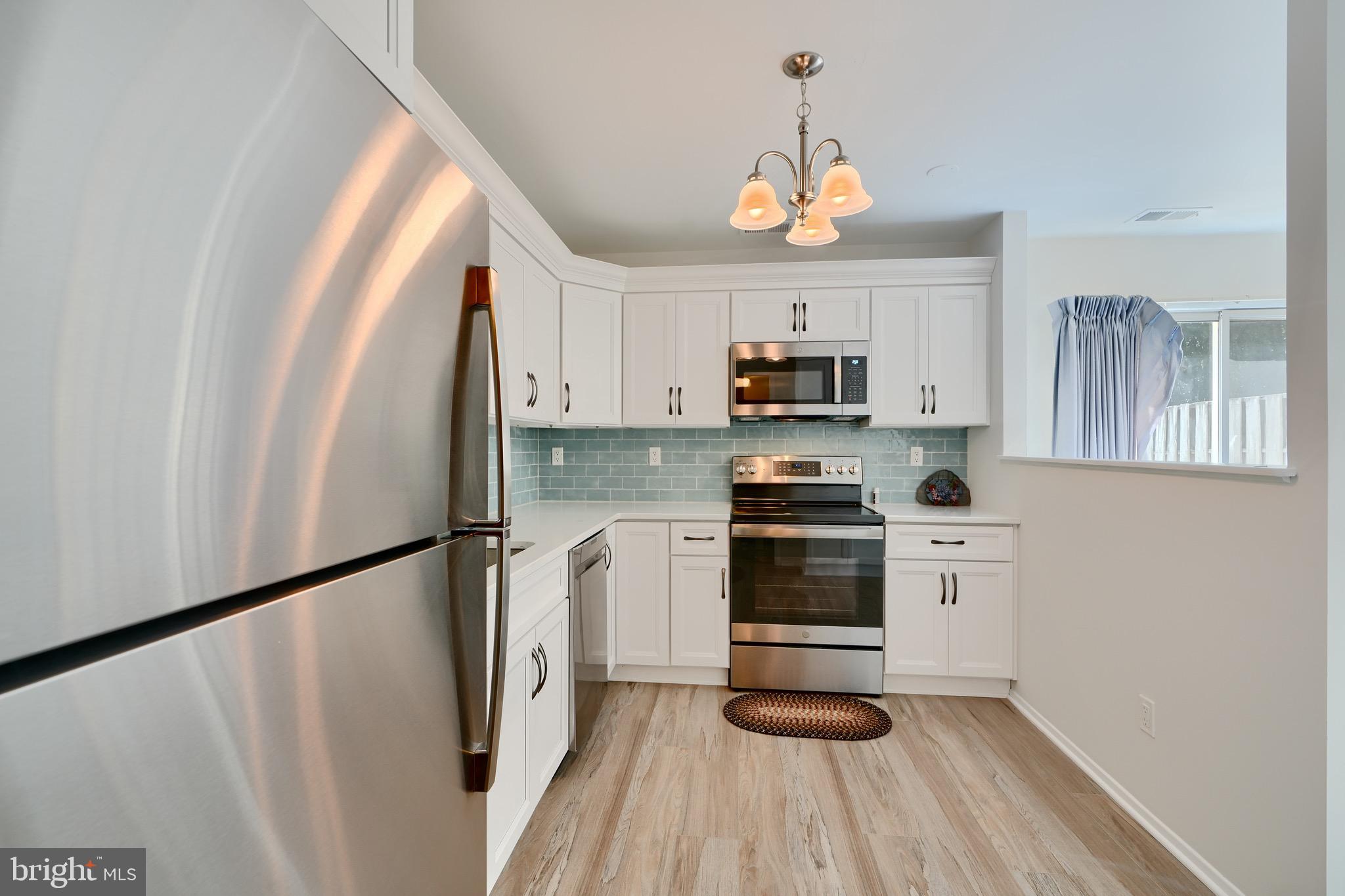 CHIPPENDALE - Residential