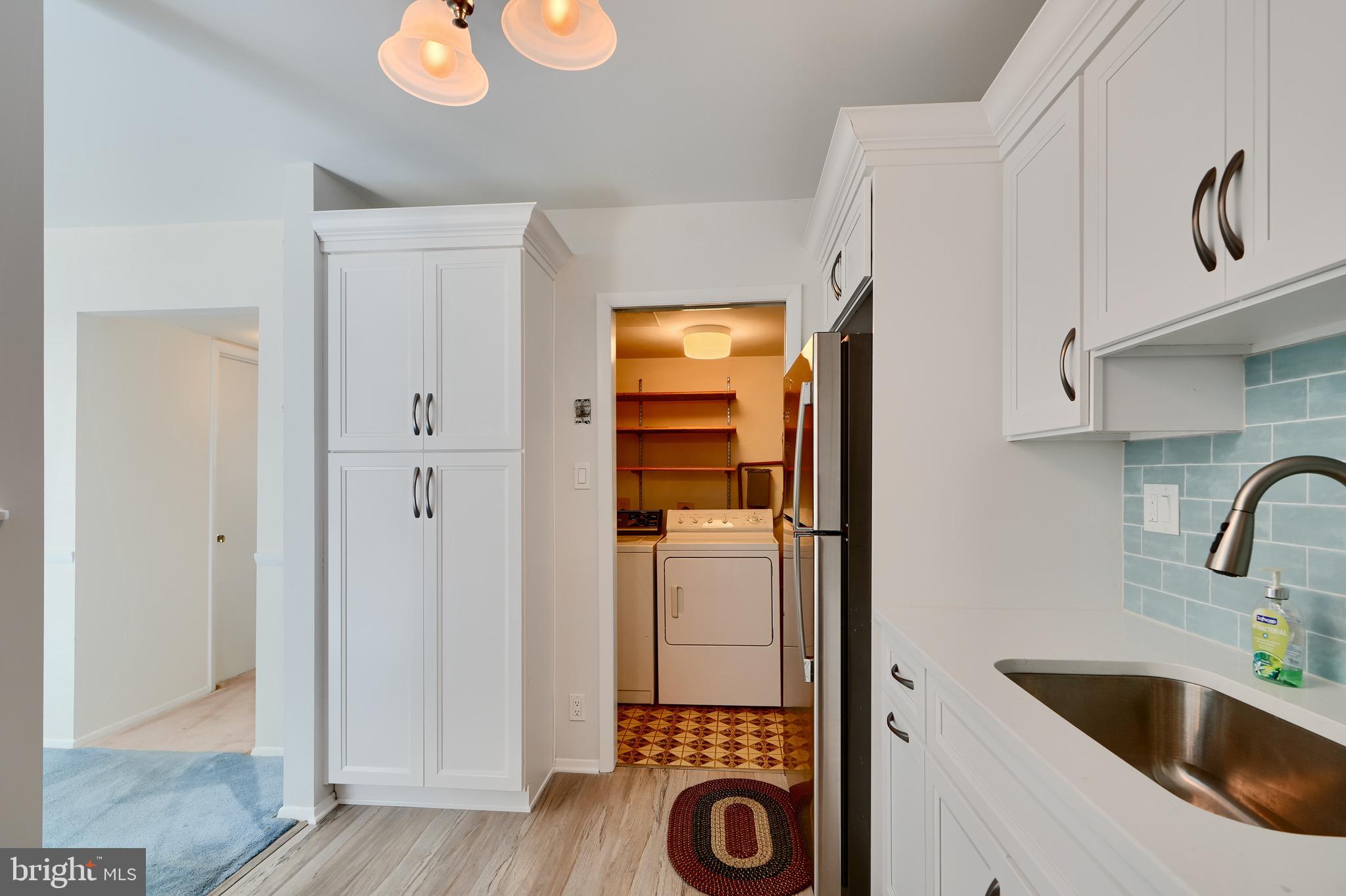 CHIPPENDALE - Residential