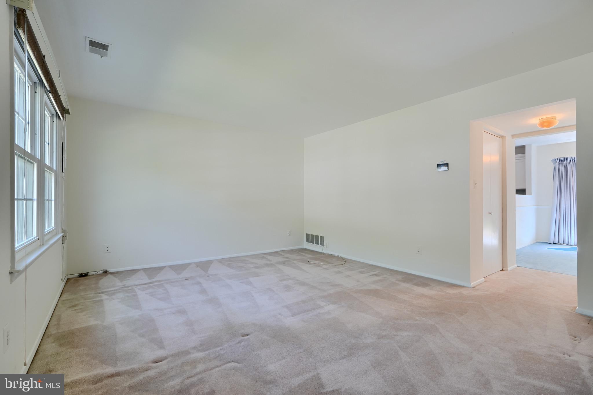 CHIPPENDALE - Residential