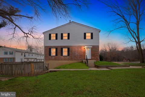 8215 CONSETT COURT SEVERN MD 21144