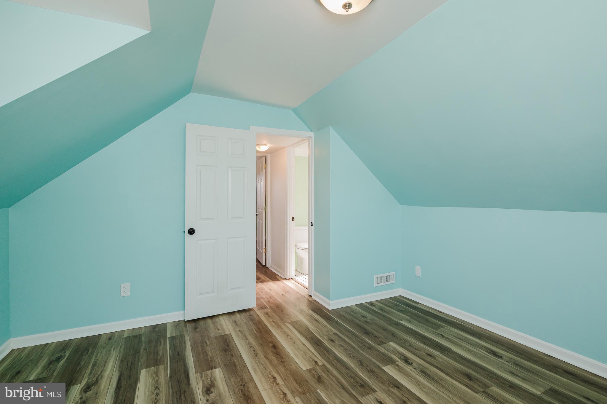 CALIFORNIA GROVE - Residential