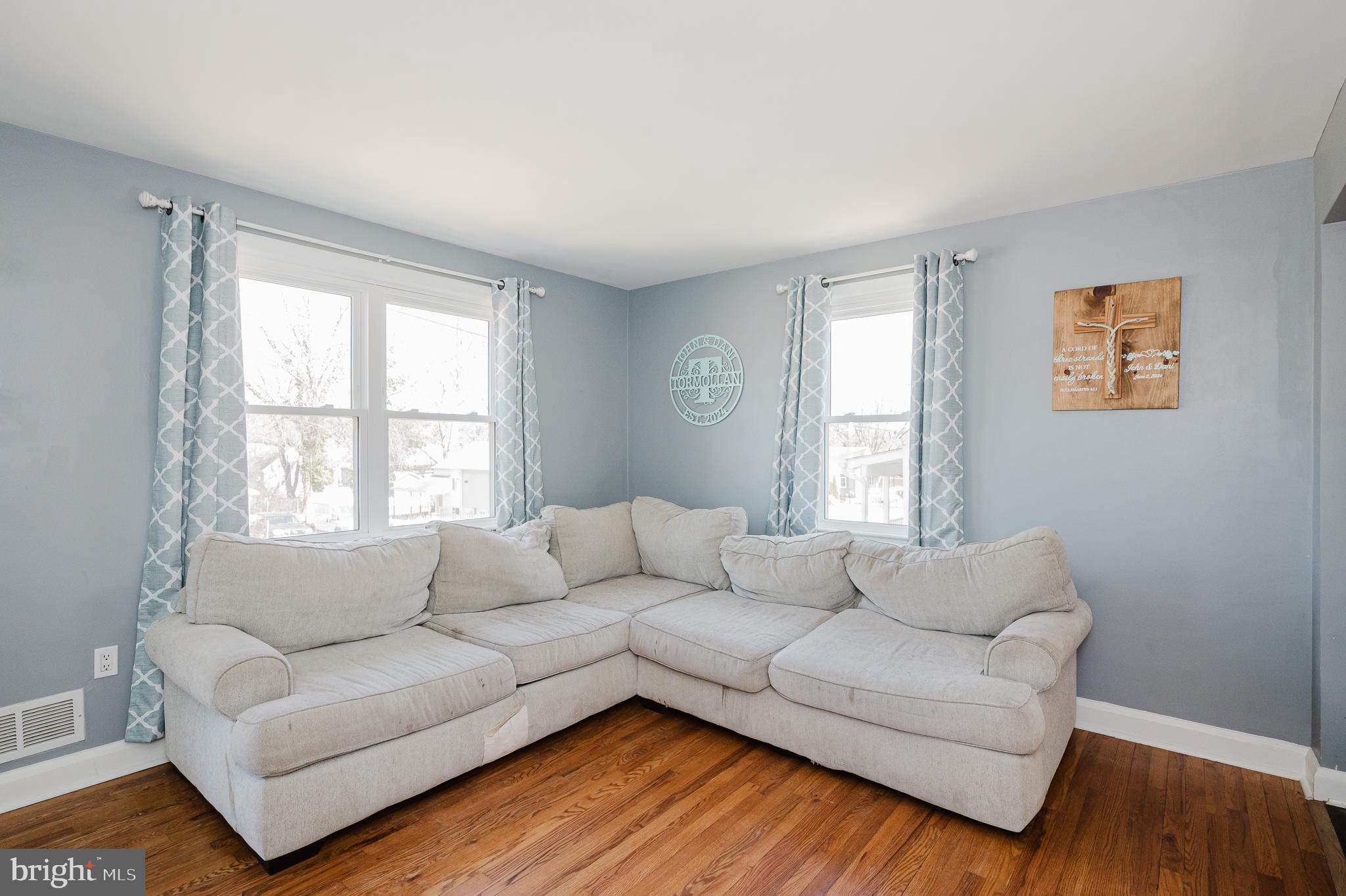 CALIFORNIA GROVE - Residential