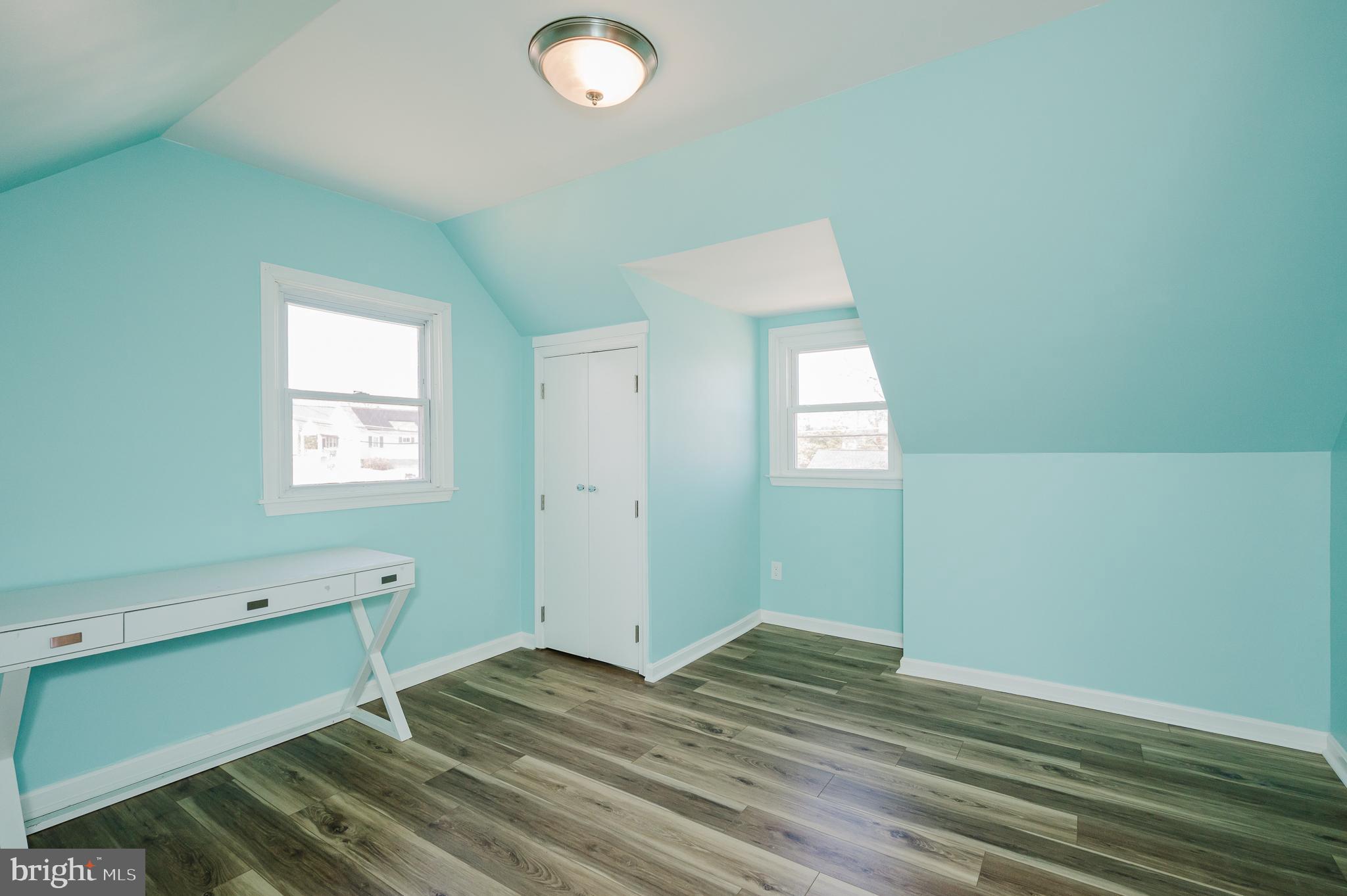 CALIFORNIA GROVE - Residential