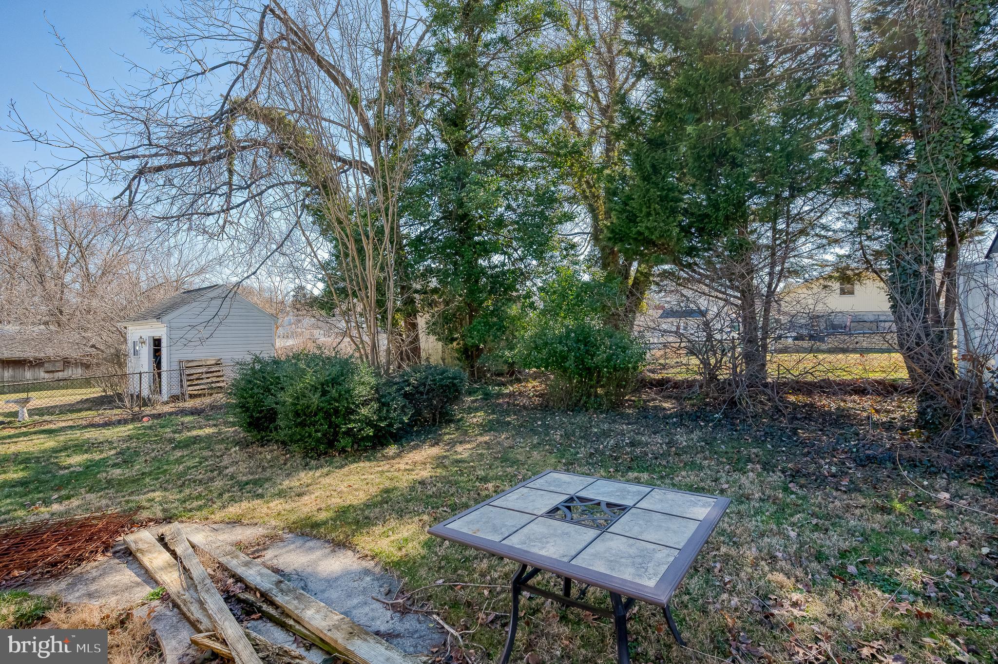 CALIFORNIA GROVE - Residential