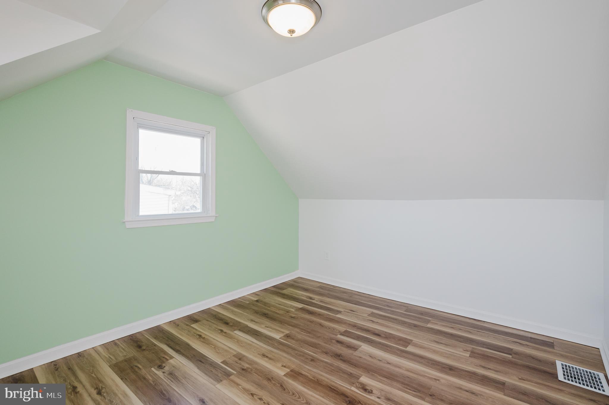 CALIFORNIA GROVE - Residential