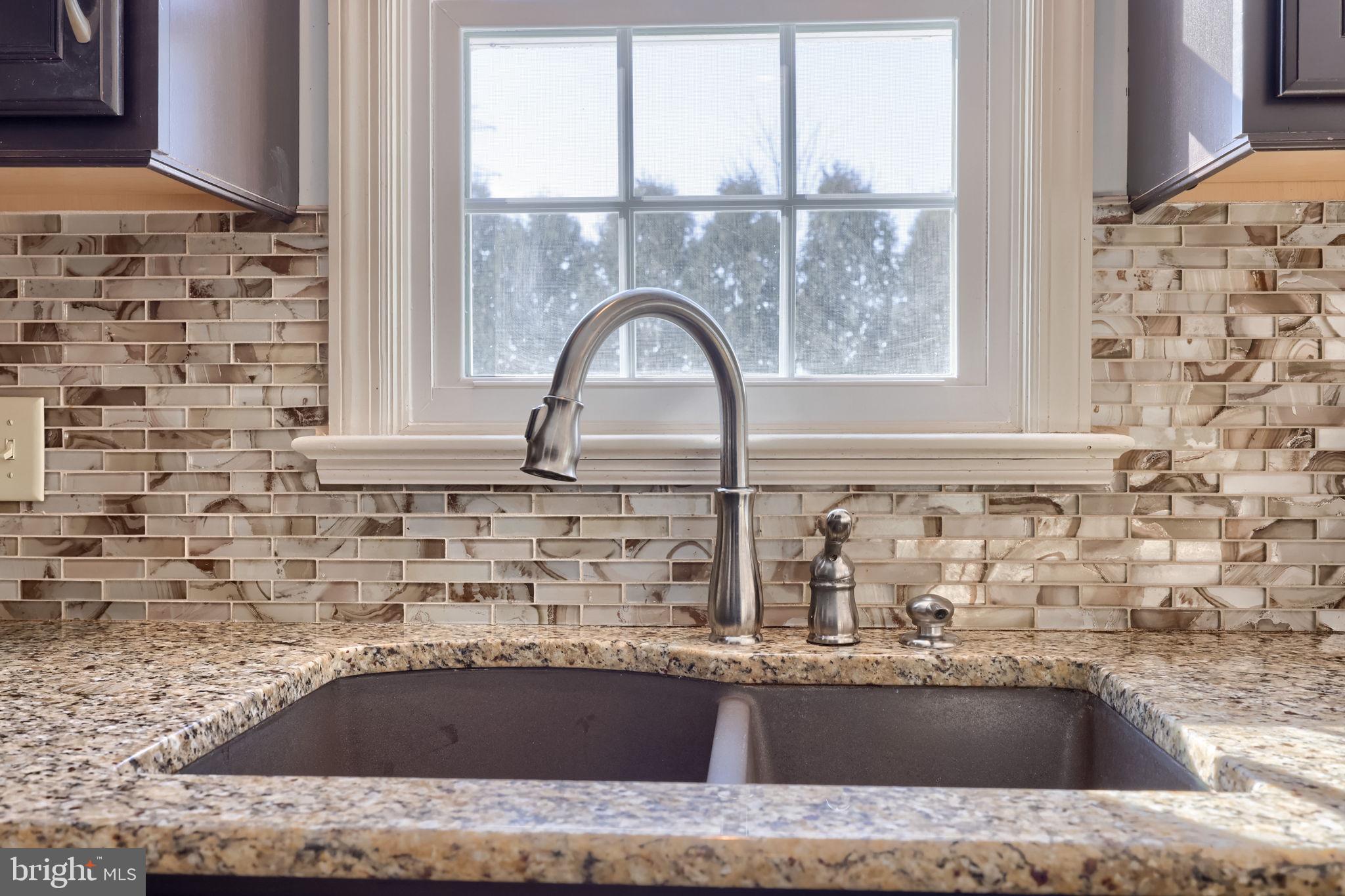 SOUTHPOINT COMMONS - Residential