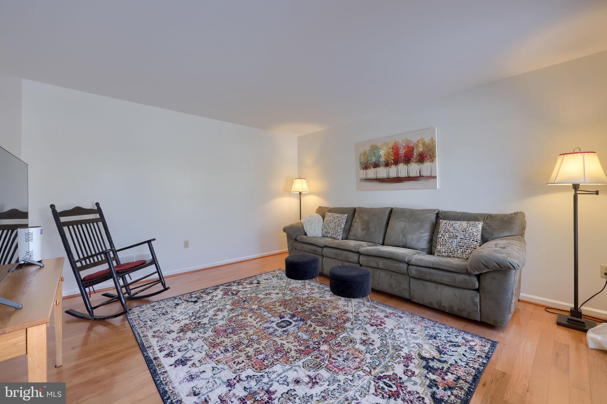 SOUTHPOINT COMMONS - Residential