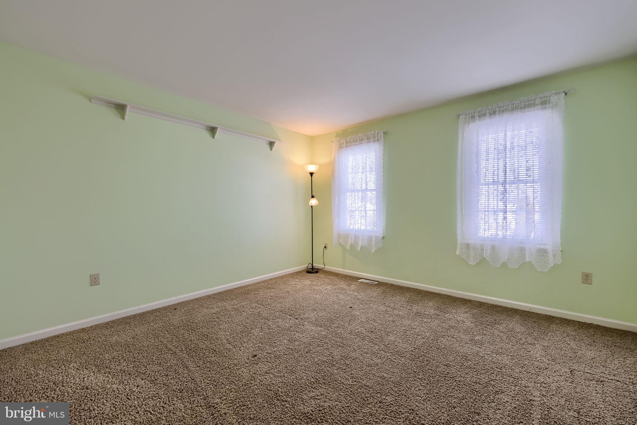 SOUTHPOINT COMMONS - Residential