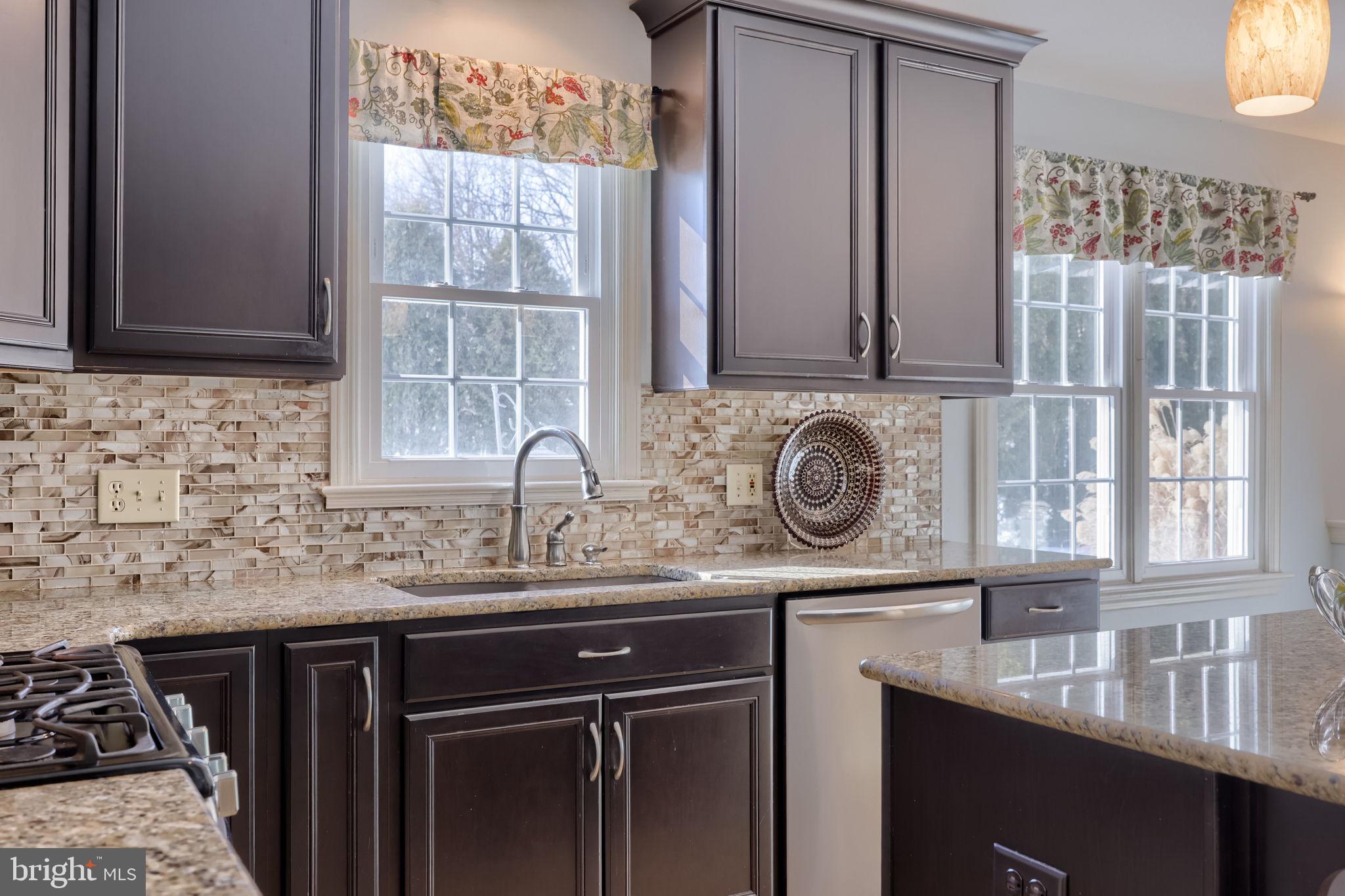 SOUTHPOINT COMMONS - Residential