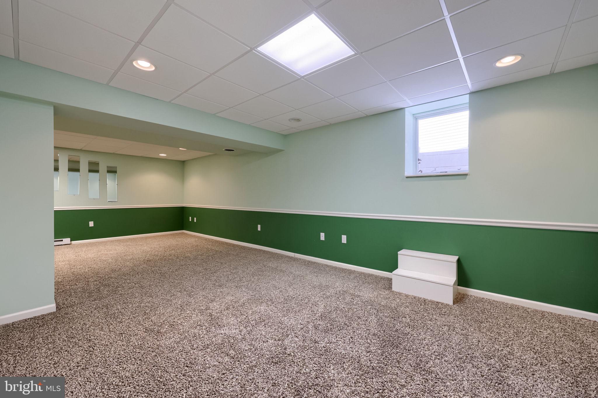 SOUTHPOINT COMMONS - Residential