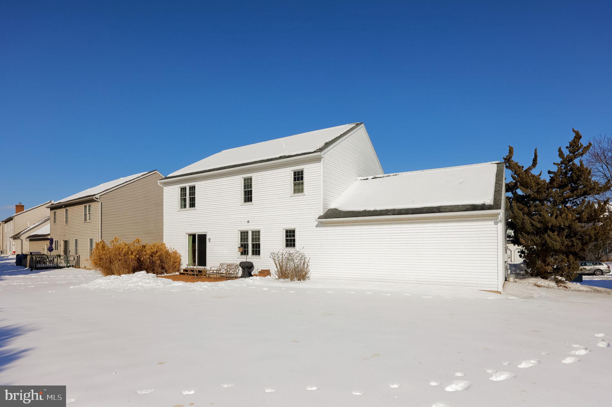 SOUTHPOINT COMMONS - Residential