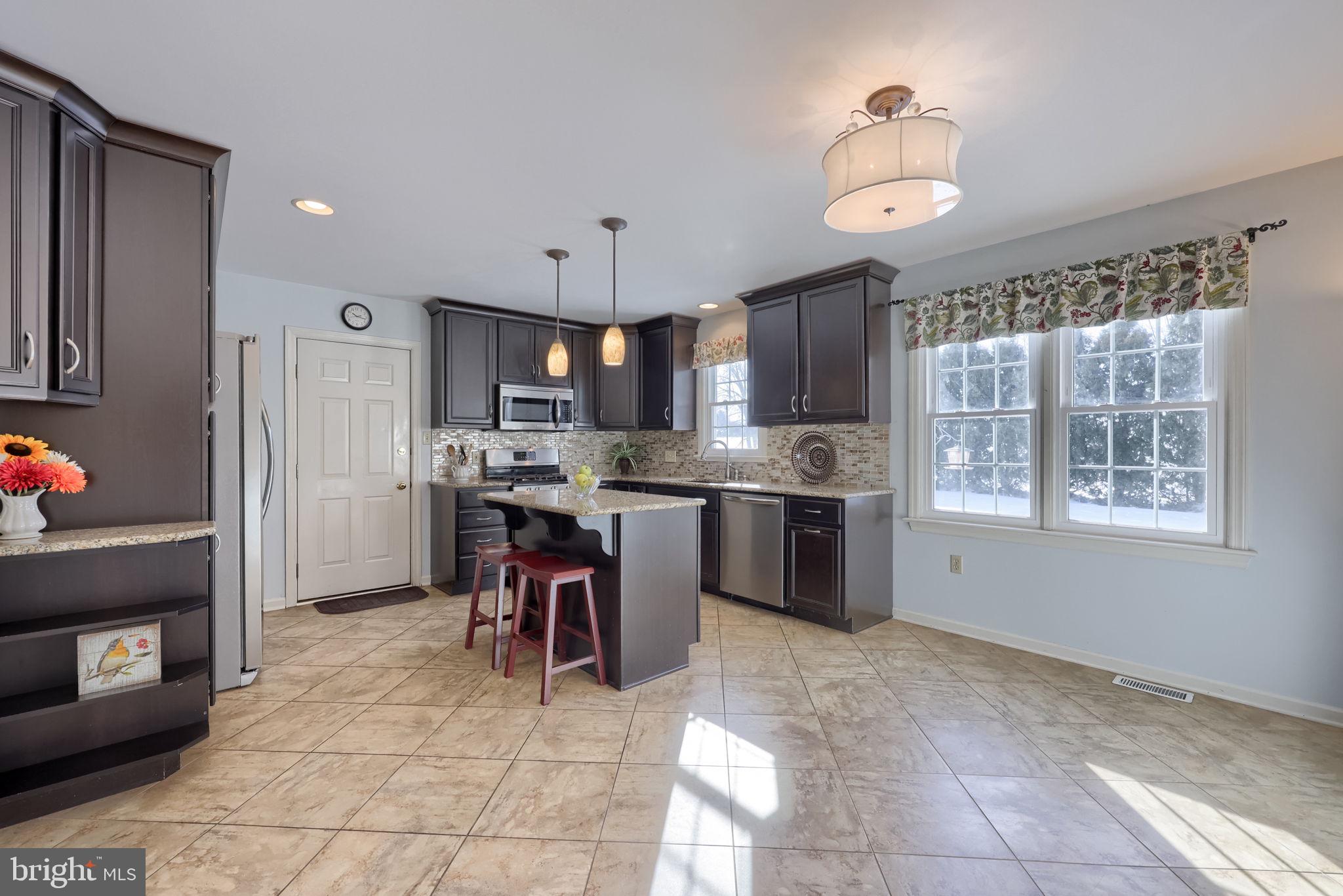 SOUTHPOINT COMMONS - Residential