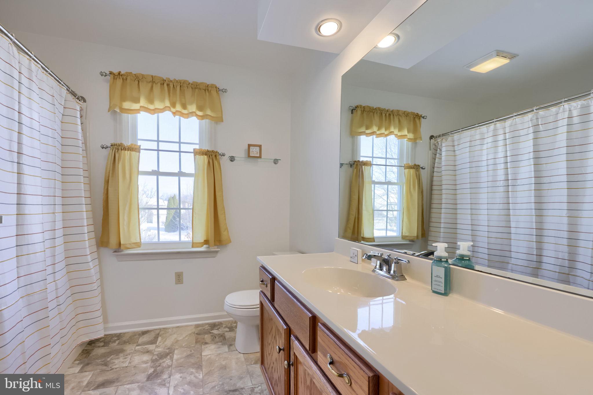 SOUTHPOINT COMMONS - Residential