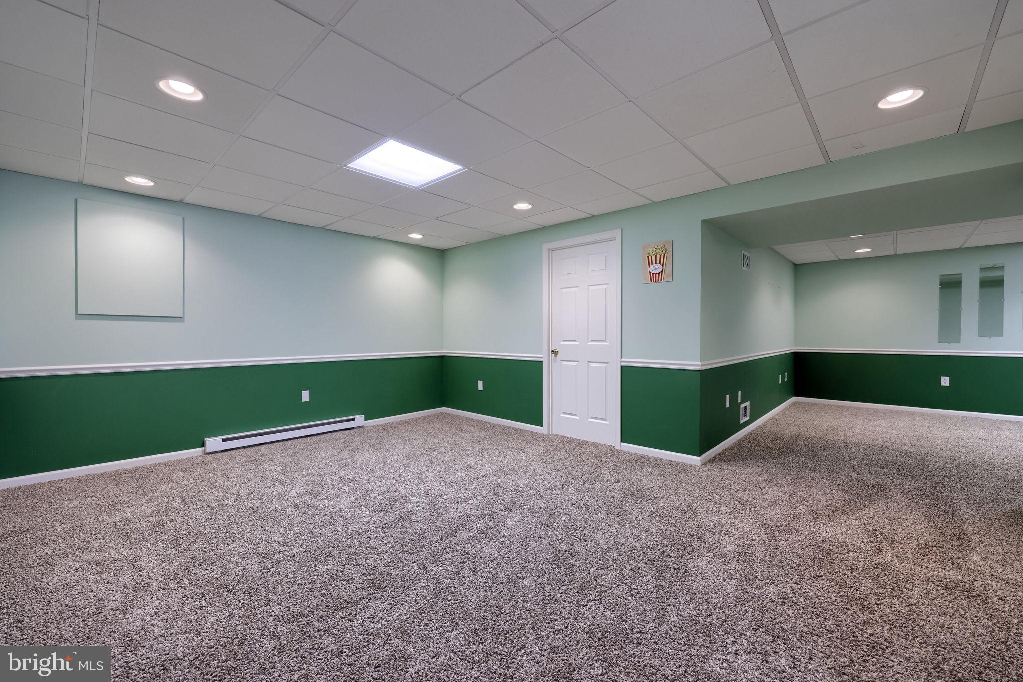 SOUTHPOINT COMMONS - Residential